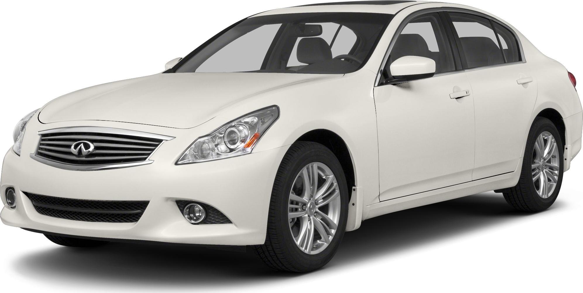 3/4 front-left view, Moonlight White