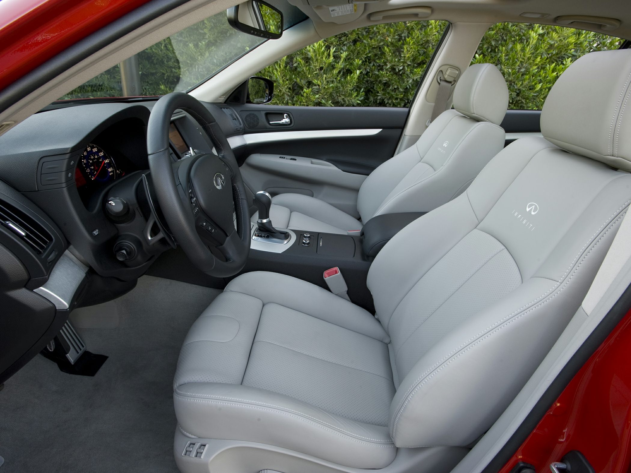 Luxury leather seats and advanced dashboard interior