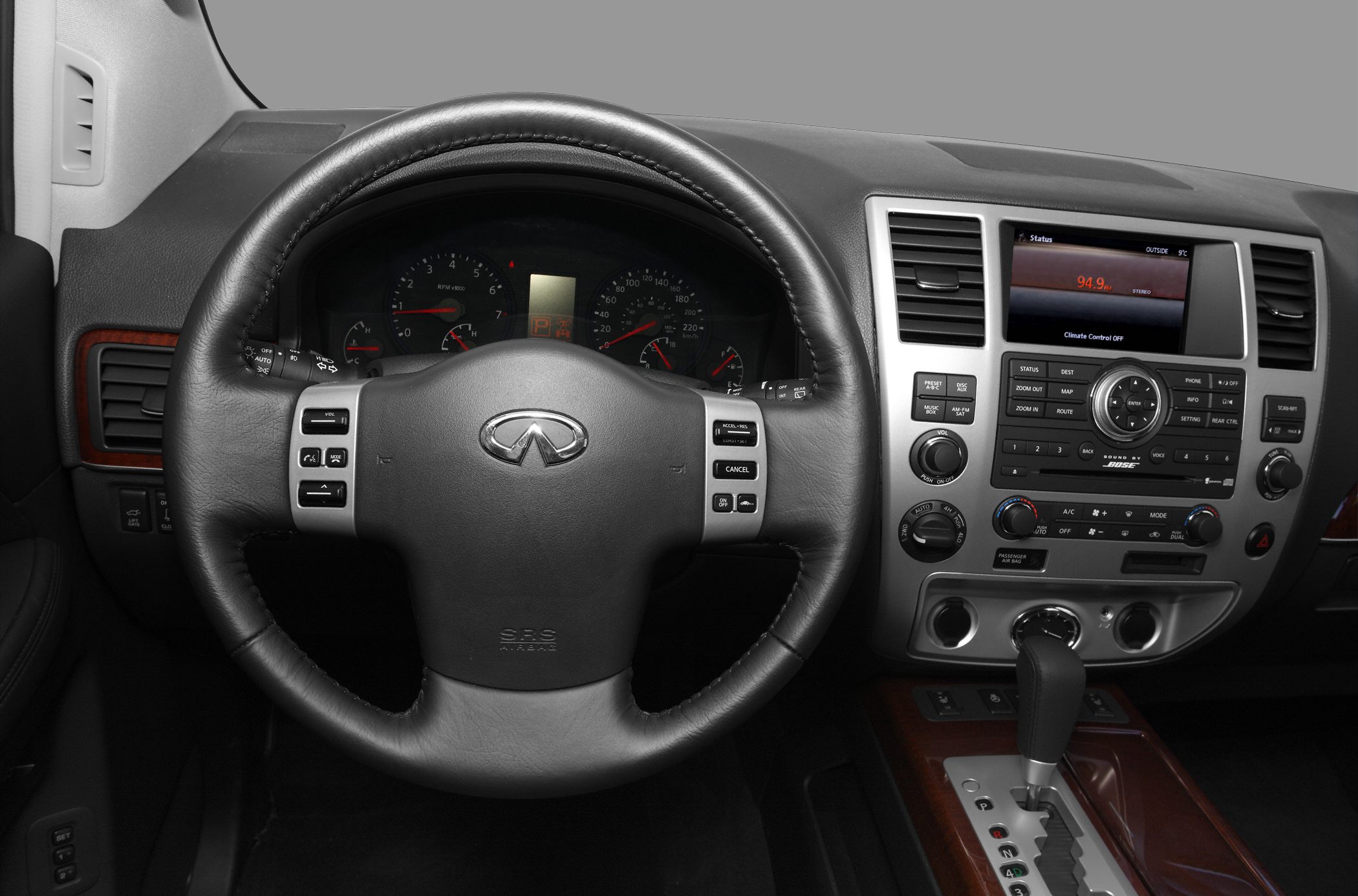 Dashboard and steering wheel with controls and center console