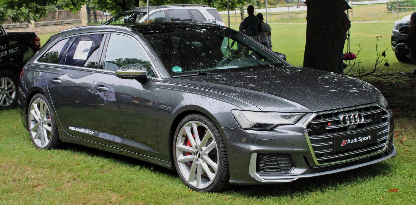 Front and side profile with LED headlights and alloy wheels