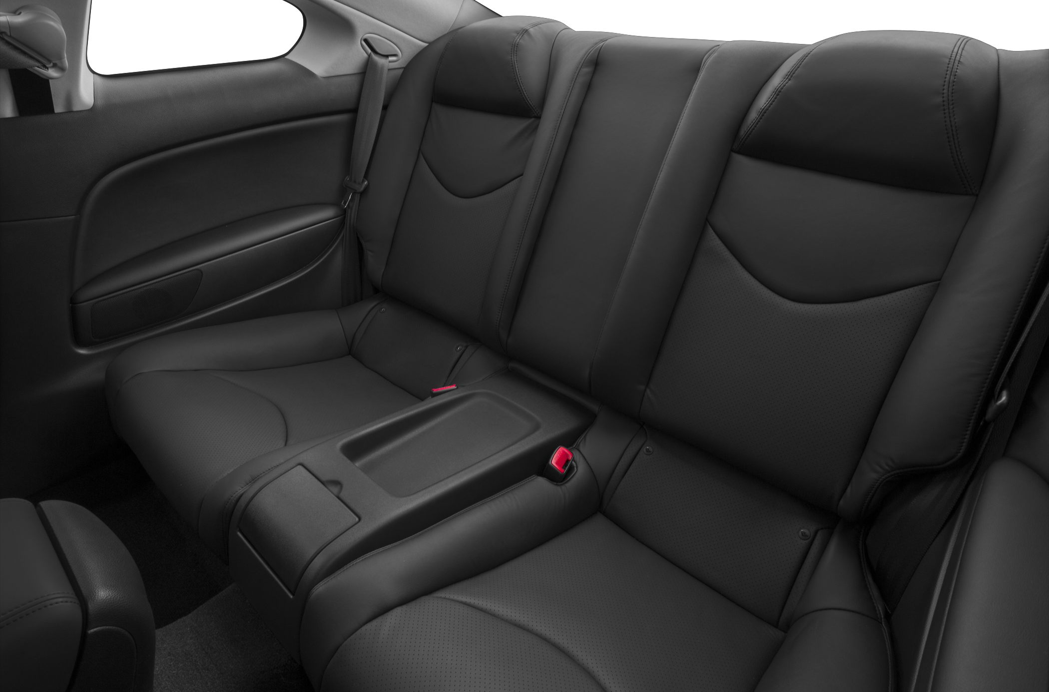Leather rear seats with center armrest and seatbelt
