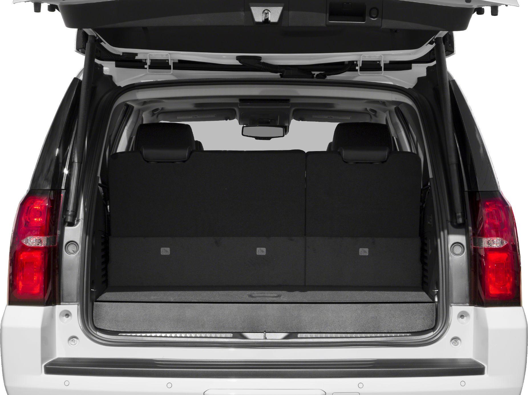 Open rear cargo space with tailgate and split-fold rear seats