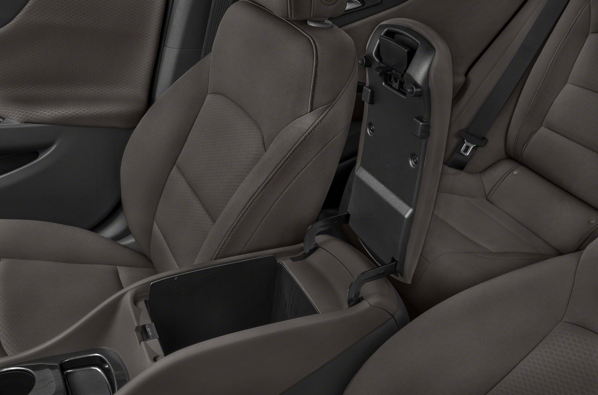 Center console storage and front seat cabin detail