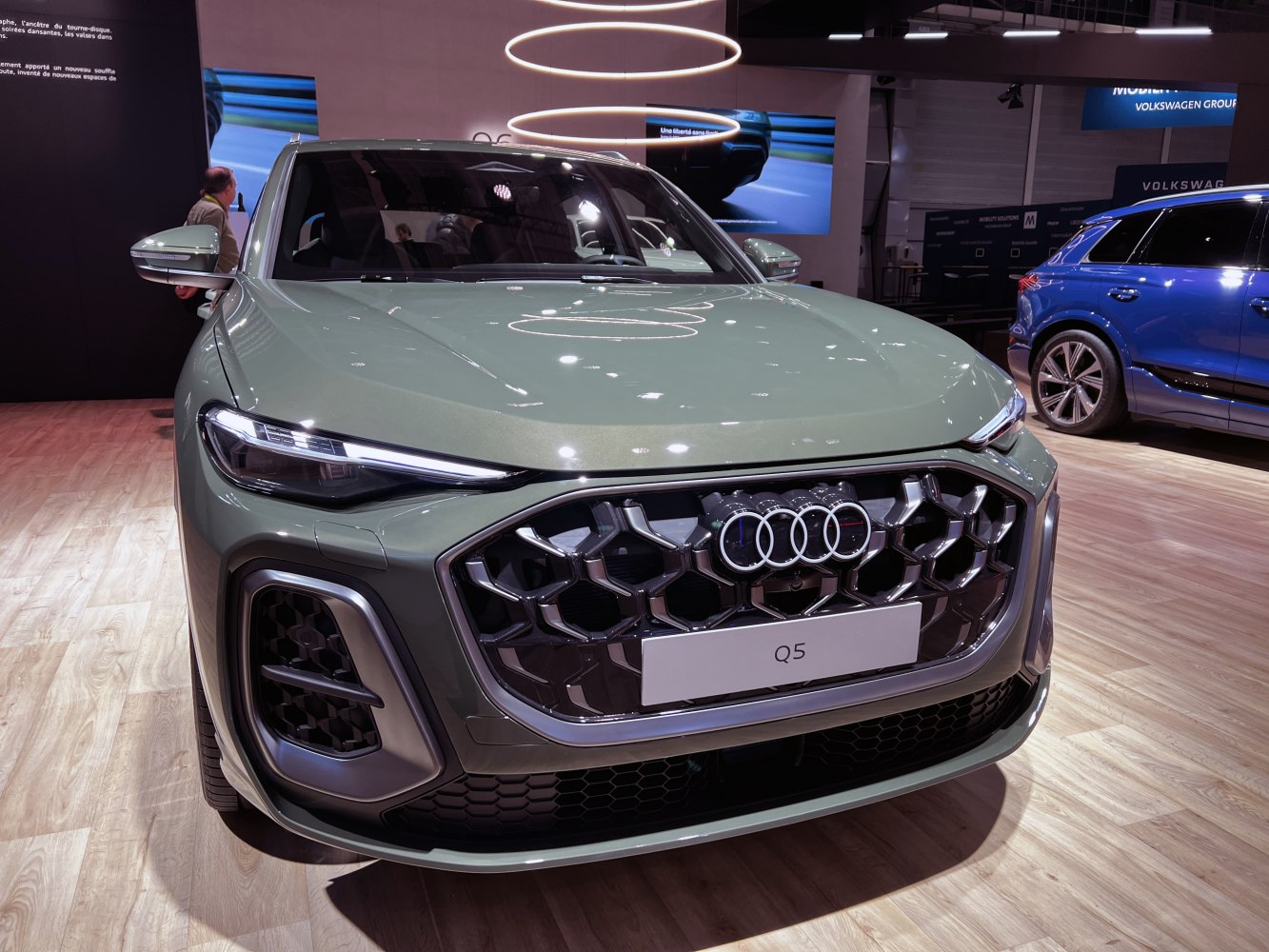 Front fascia with honeycomb grille and sleek LED headlights