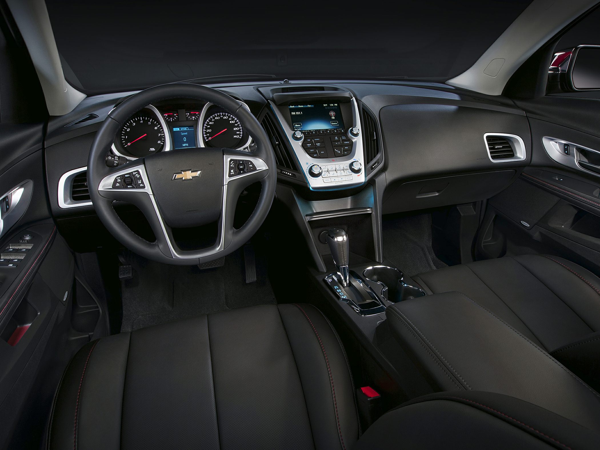 Steering wheel, instrument cluster, and center console display