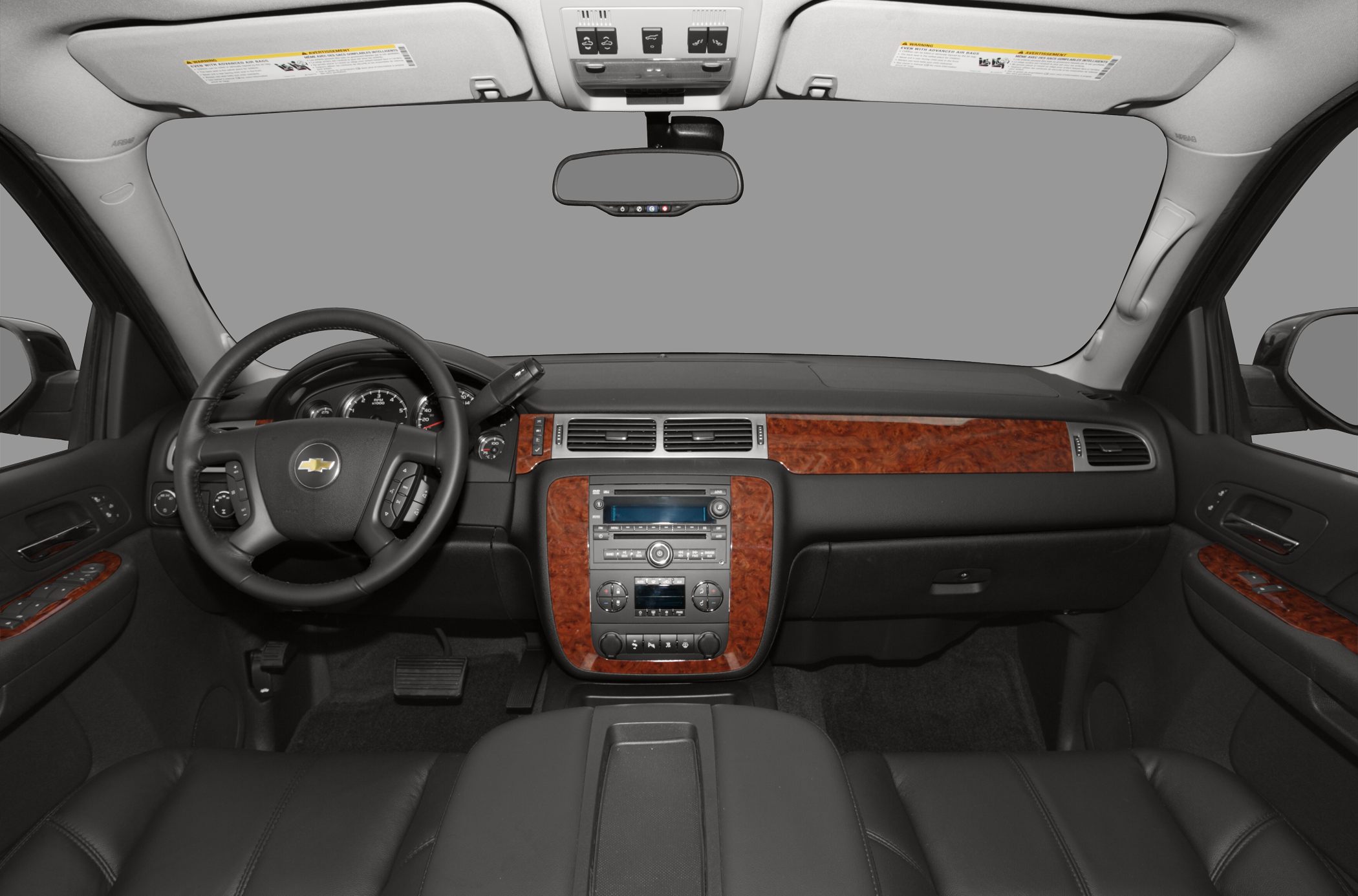 Dashboard and steering wheel with wood trim interior