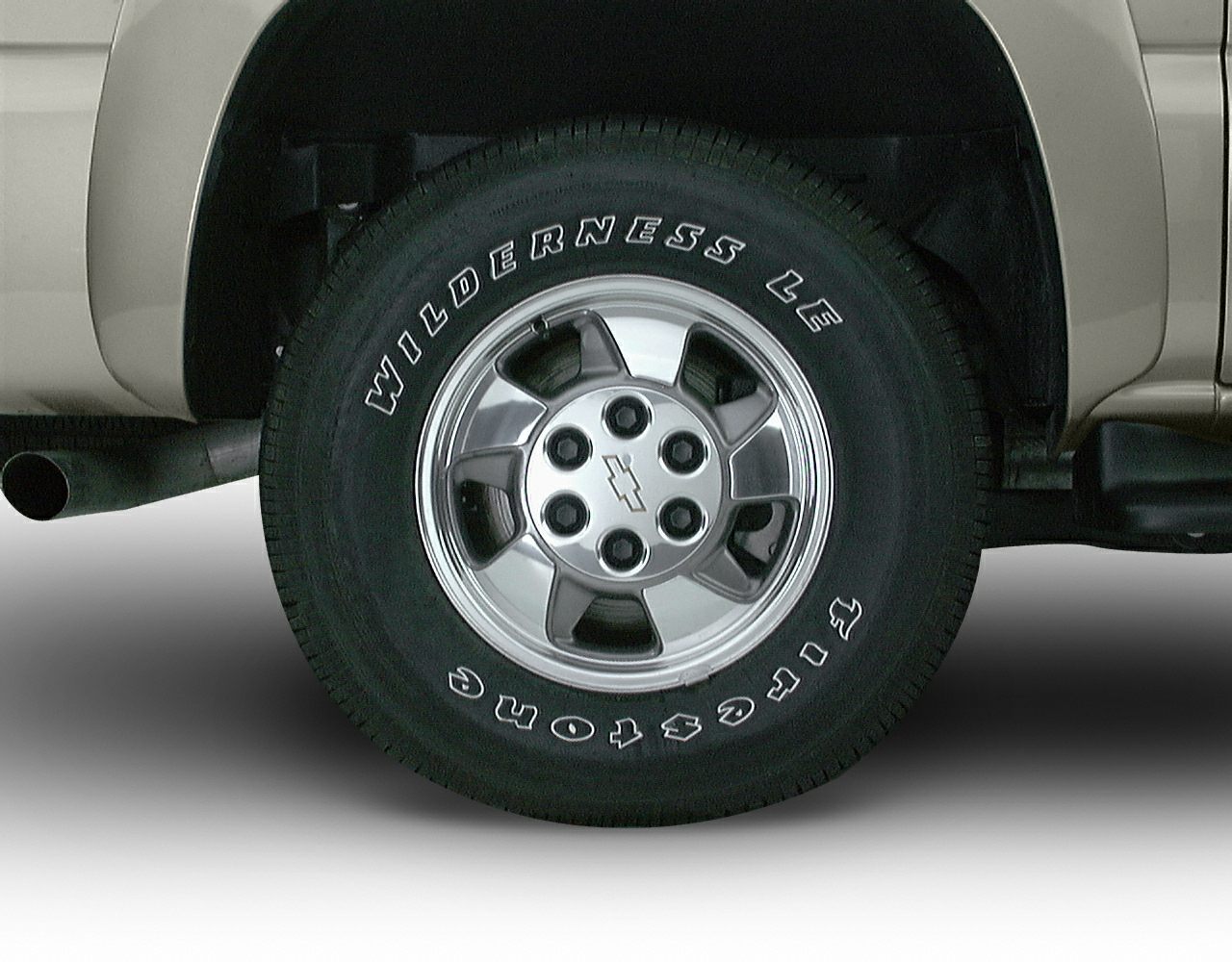 Close-up of alloy wheel with Firestone Wilderness LE tire