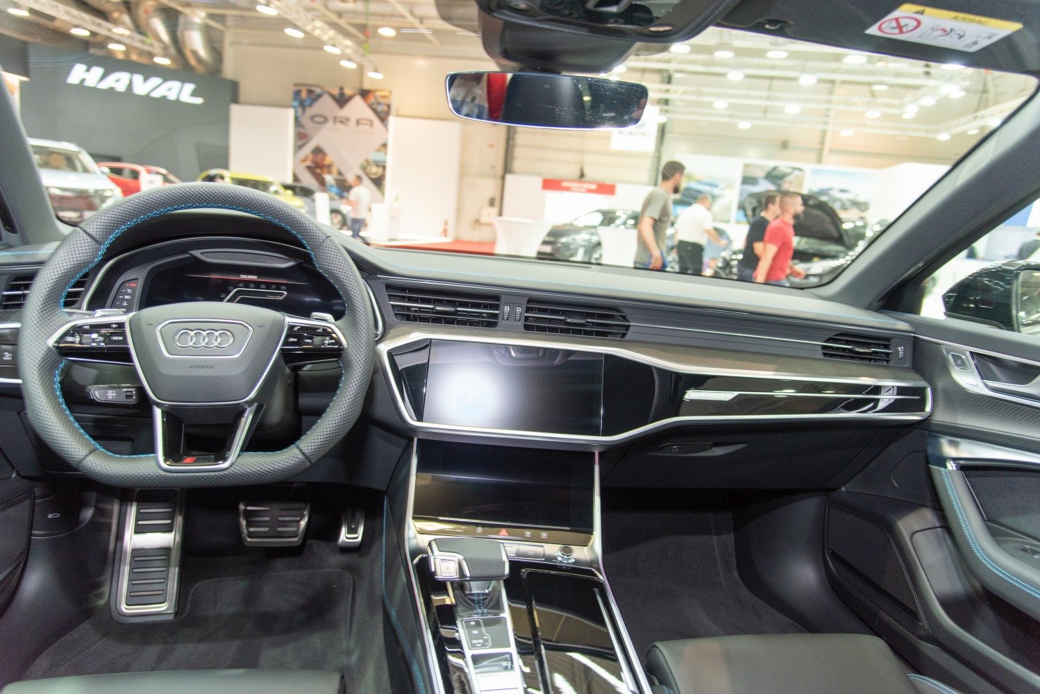 Audi RS 6 Avant cockpit with digital dashboard and multifunction steering wheel