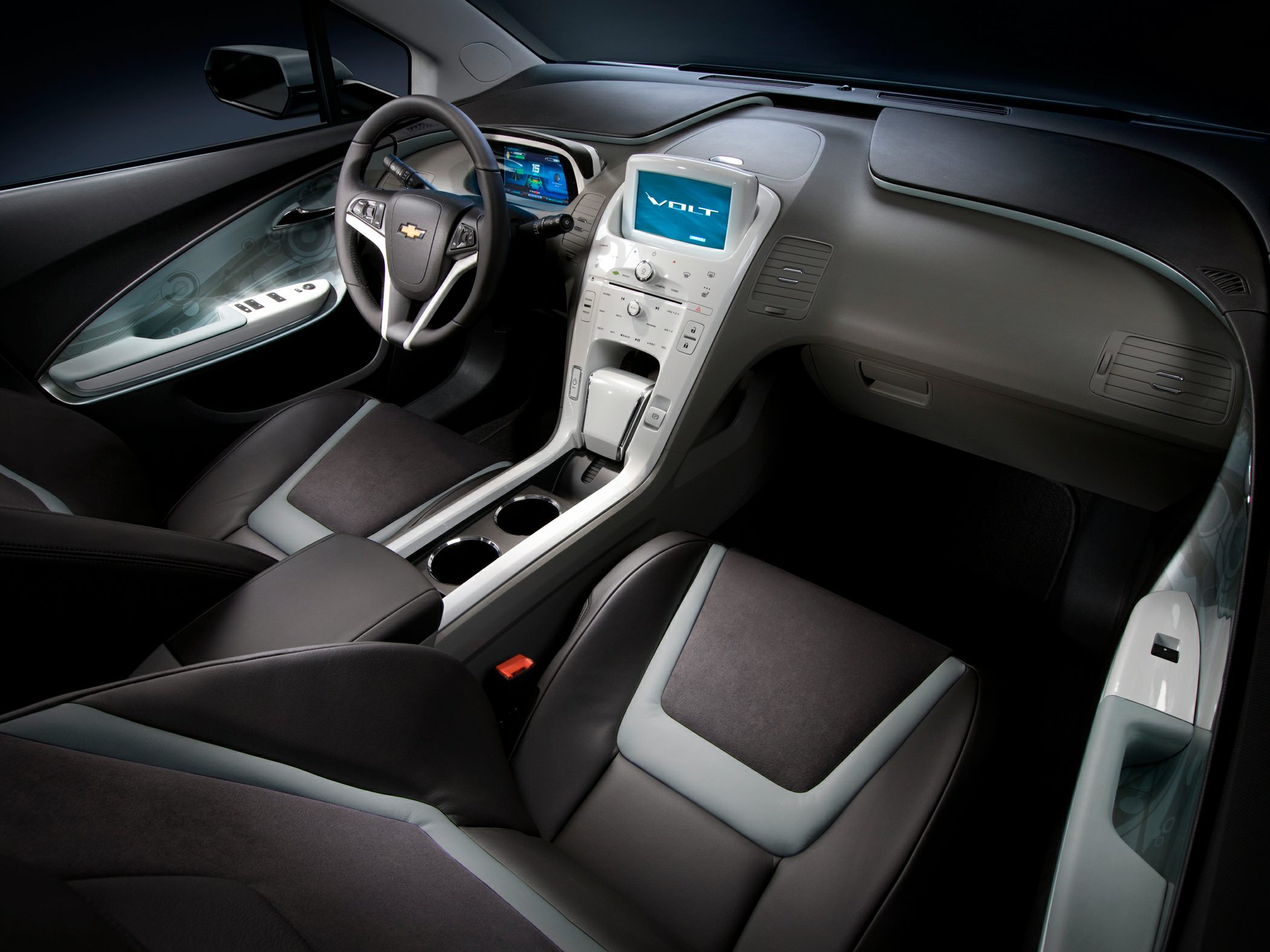 Digital instrument cluster and touchscreen in modern car interior