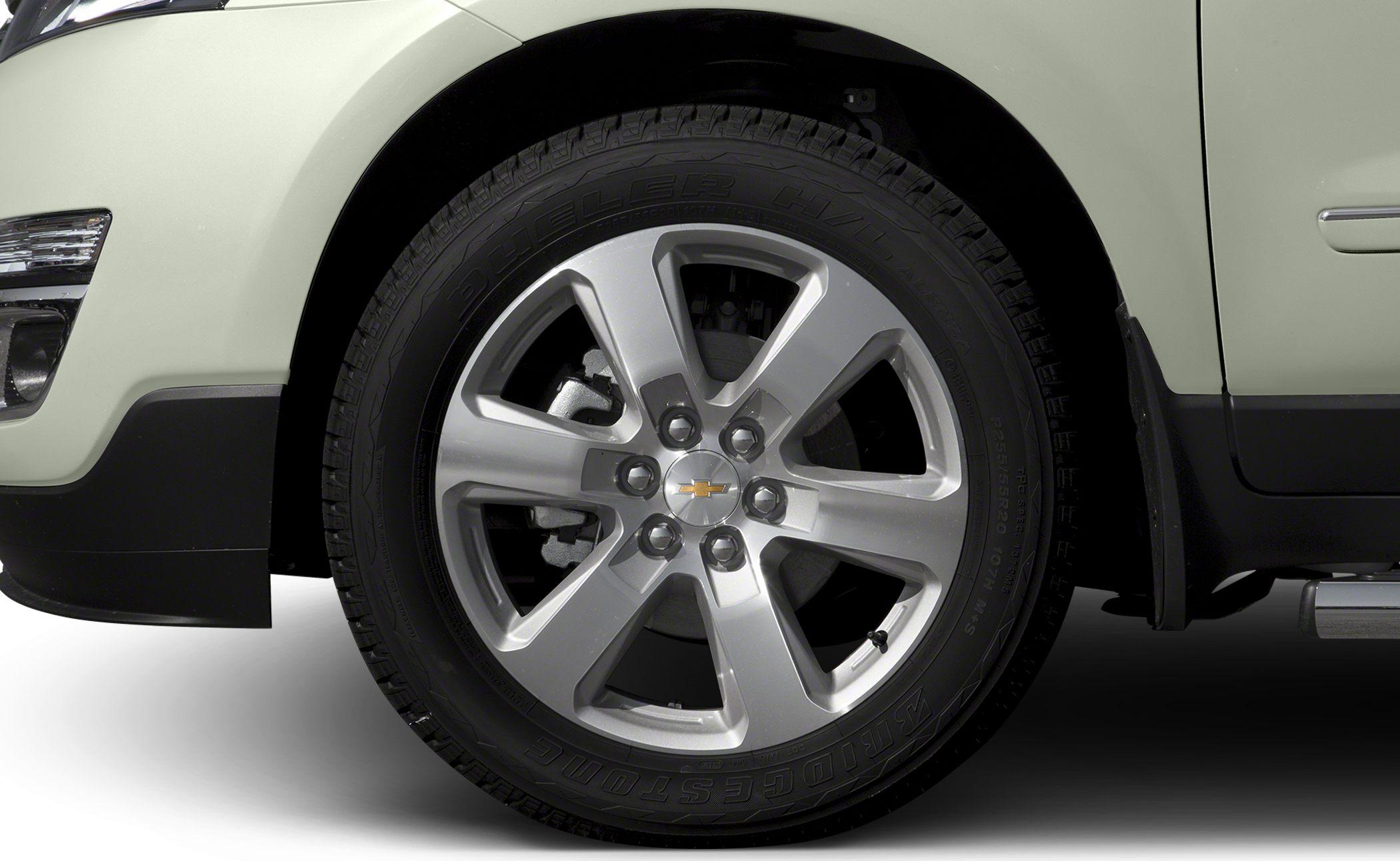 6-spoke alloy wheel with Bridgestone Dueler H/L tire
