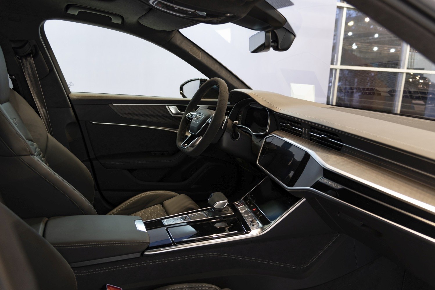 Luxury digital cockpit and modern interior layout with touchscreen and premium seats