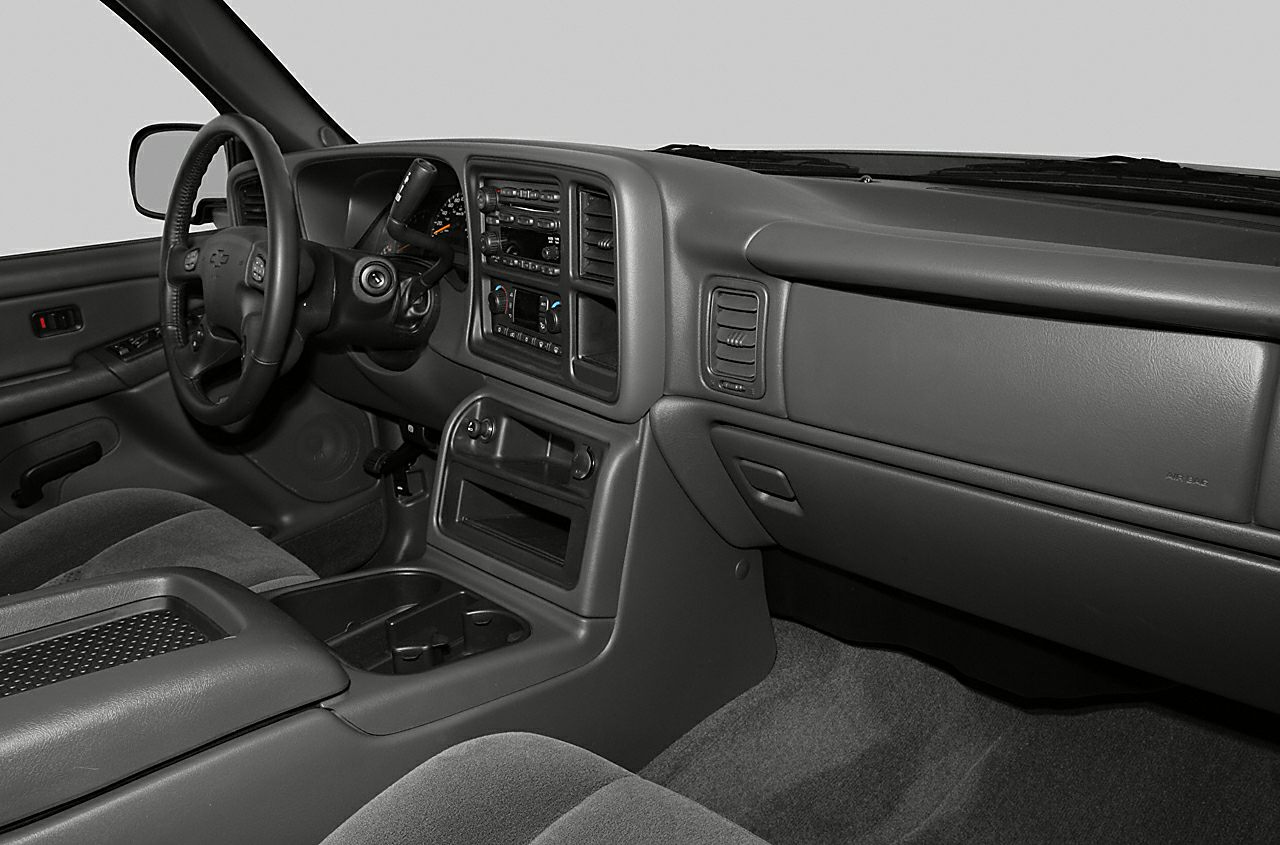 Dashboard and steering wheel of a vehicle interior