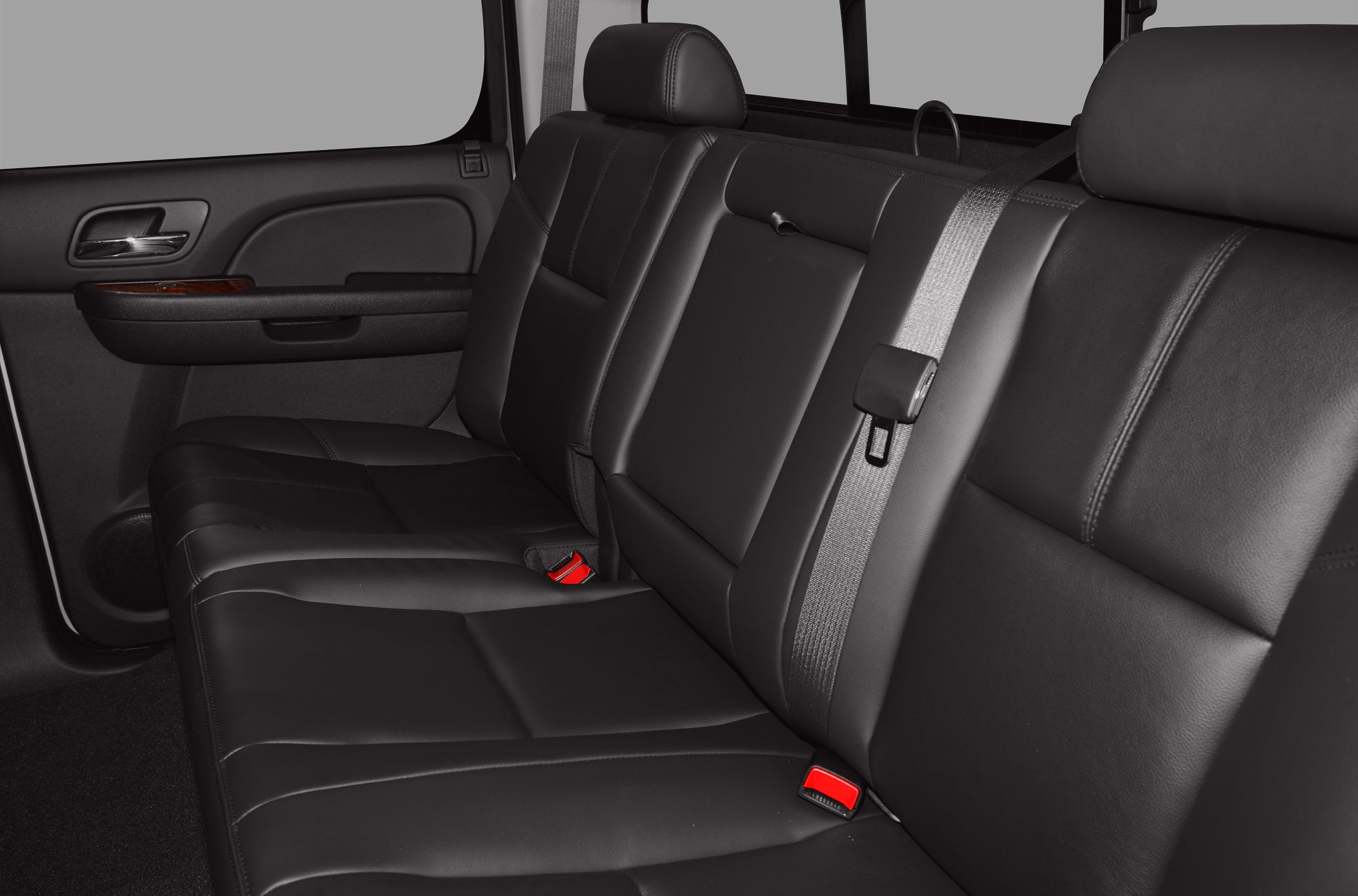 Leather rear seats and door panel with seat belts