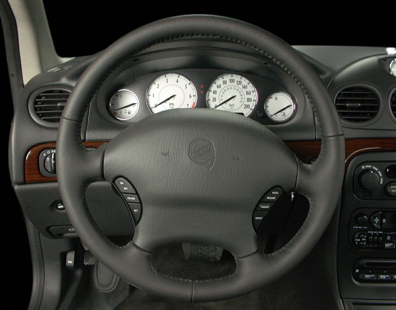 Steering wheel with cruise control and classic instrument cluster
