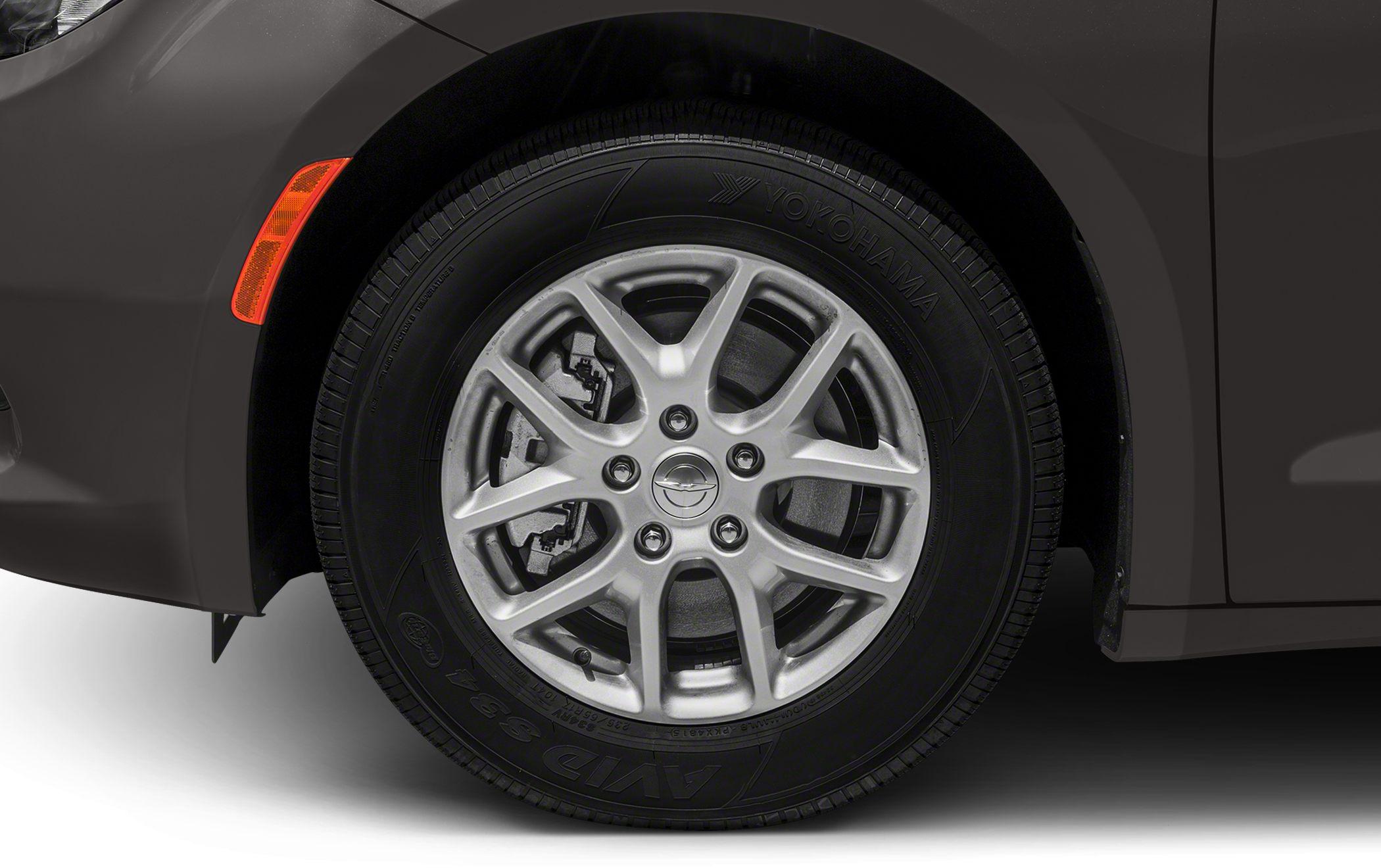 Alloy wheel and Yokohama tire with brake disc and side reflector