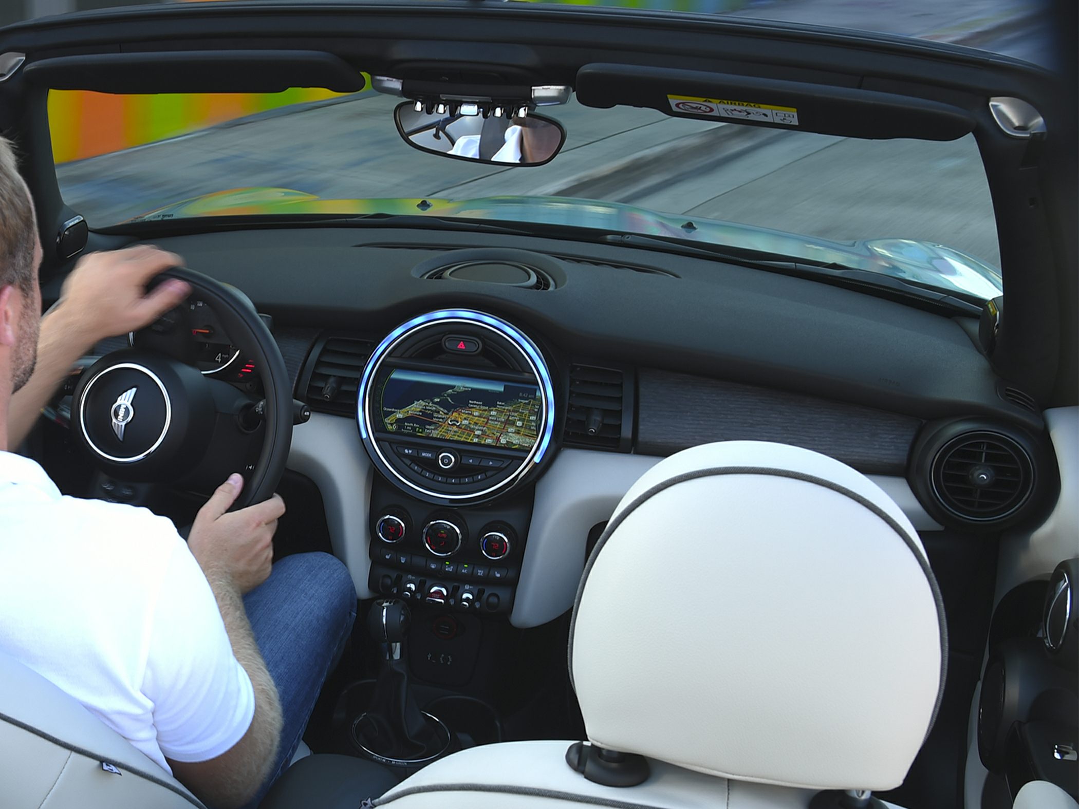 Dashboard and navigation system in a convertible vehicle interior