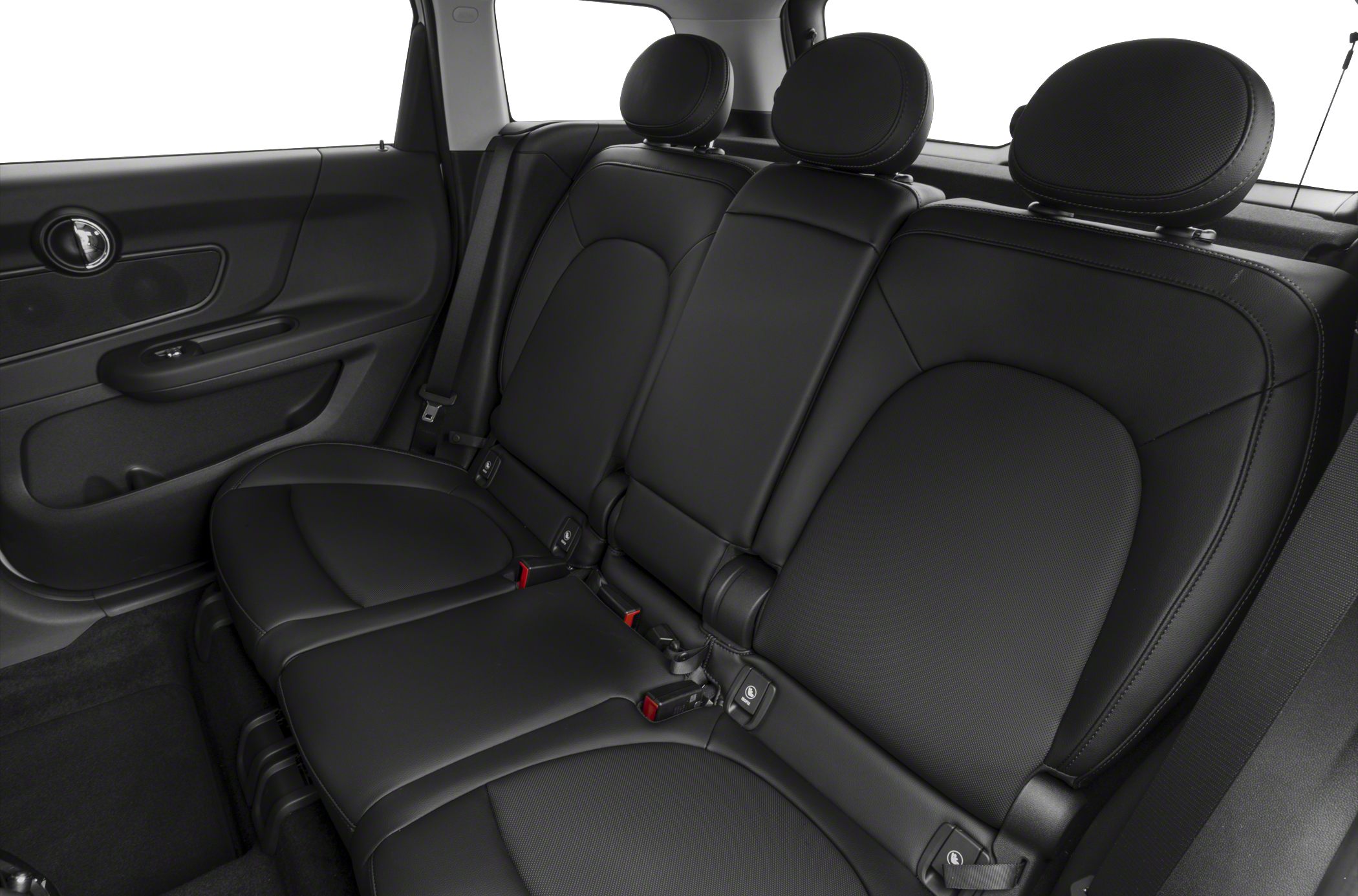 Black leather rear seats with adjustable headrests