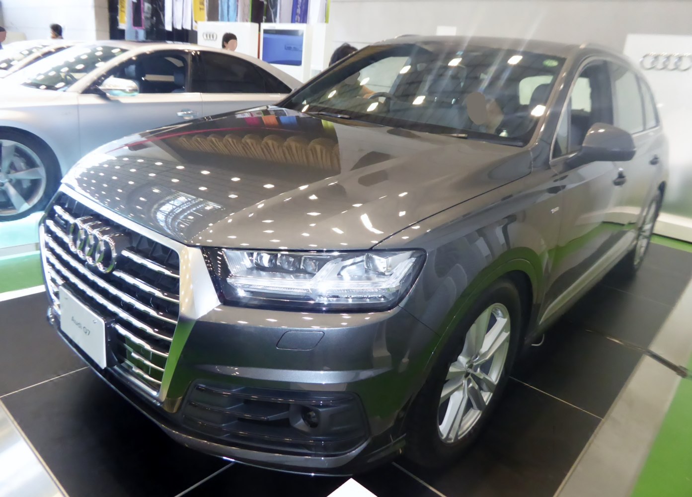 Front view with chrome grille and LED headlights