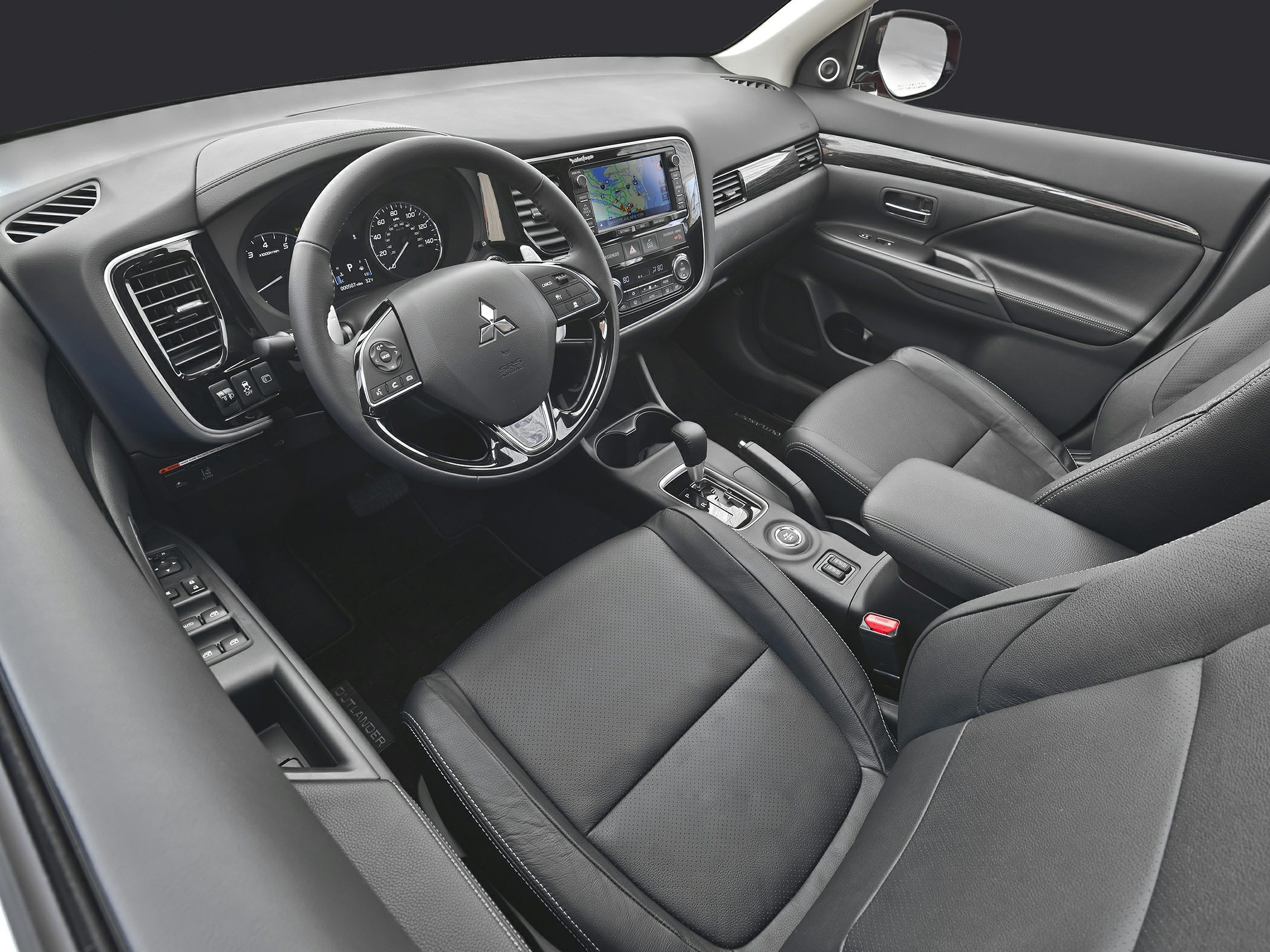 Leather seats, multi-function steering wheel, touchscreen navigation system