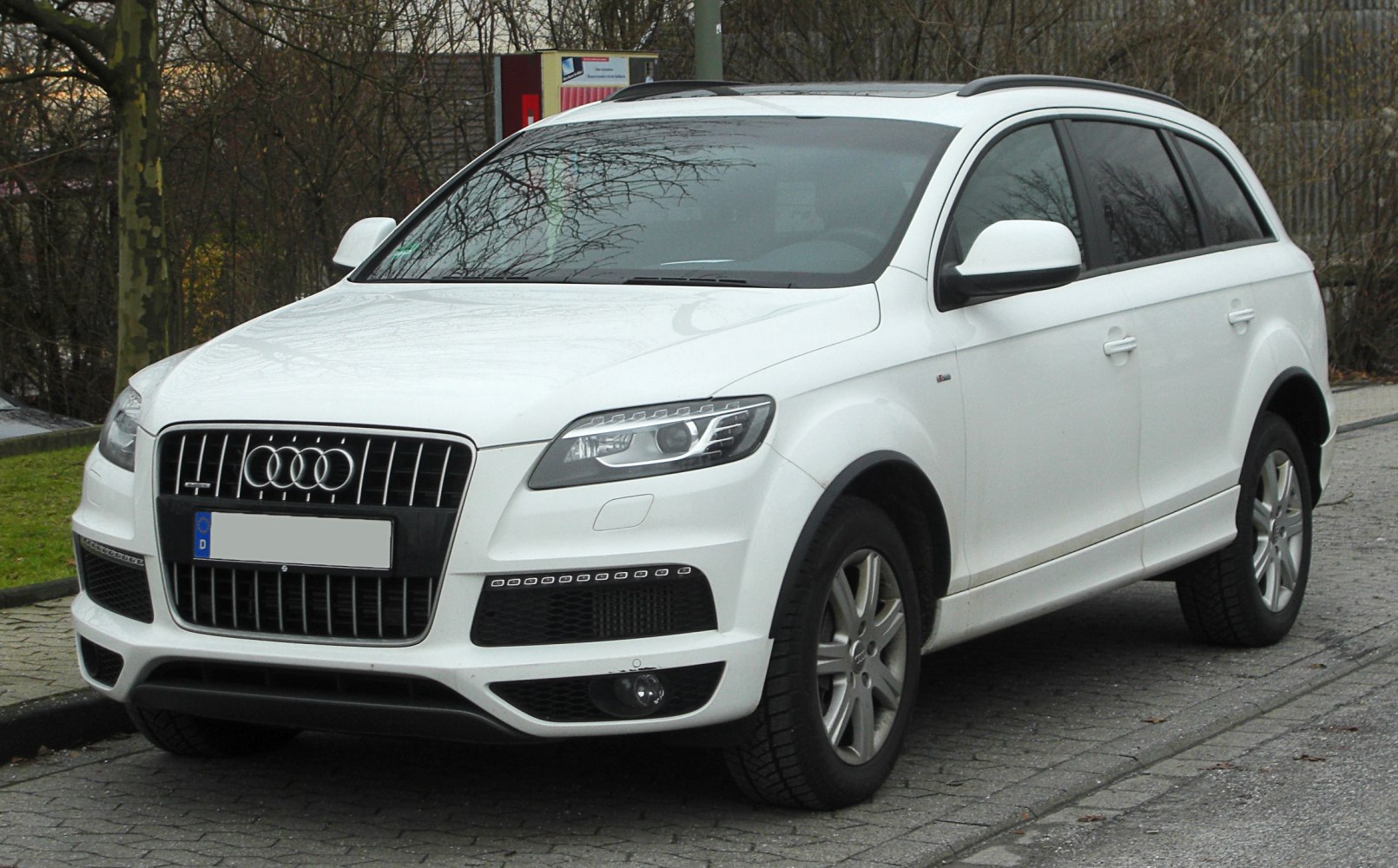 Front view of SUV with distinctive grille and headlights