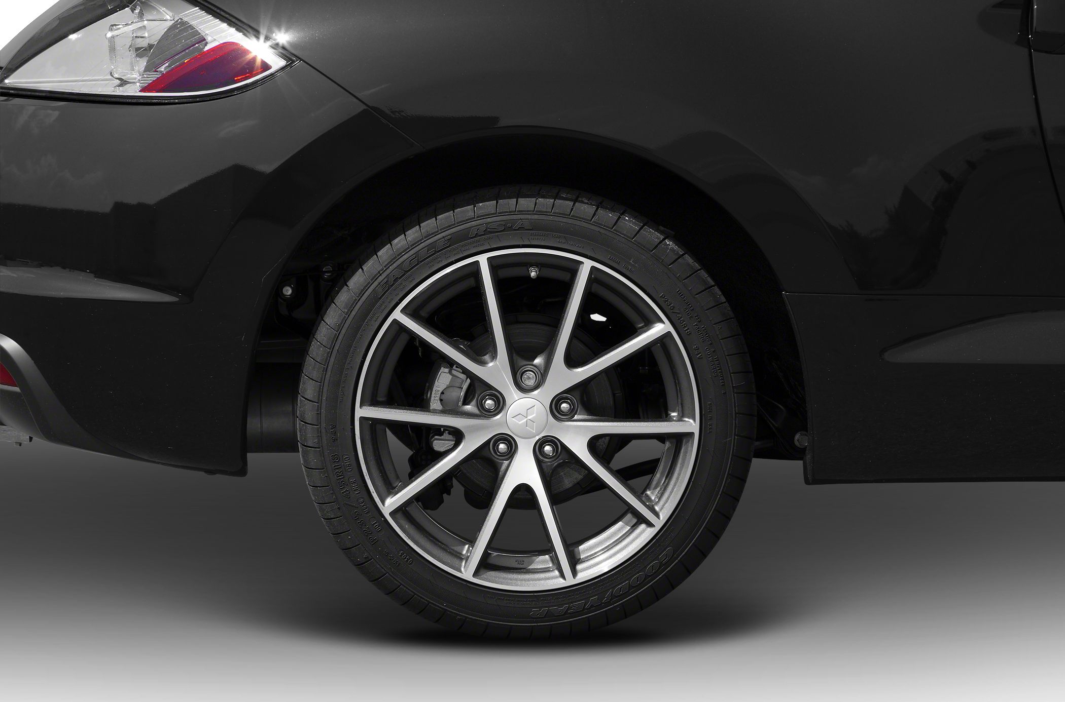 Rear alloy wheel and taillight with sporty multi-spoke rim design