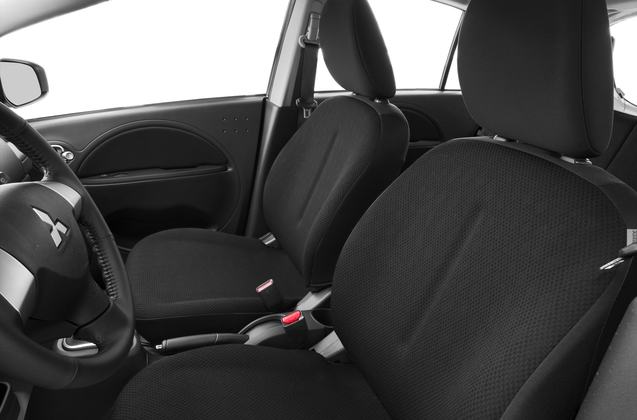 Front seats and door panel with fabric upholstery and seatbelts