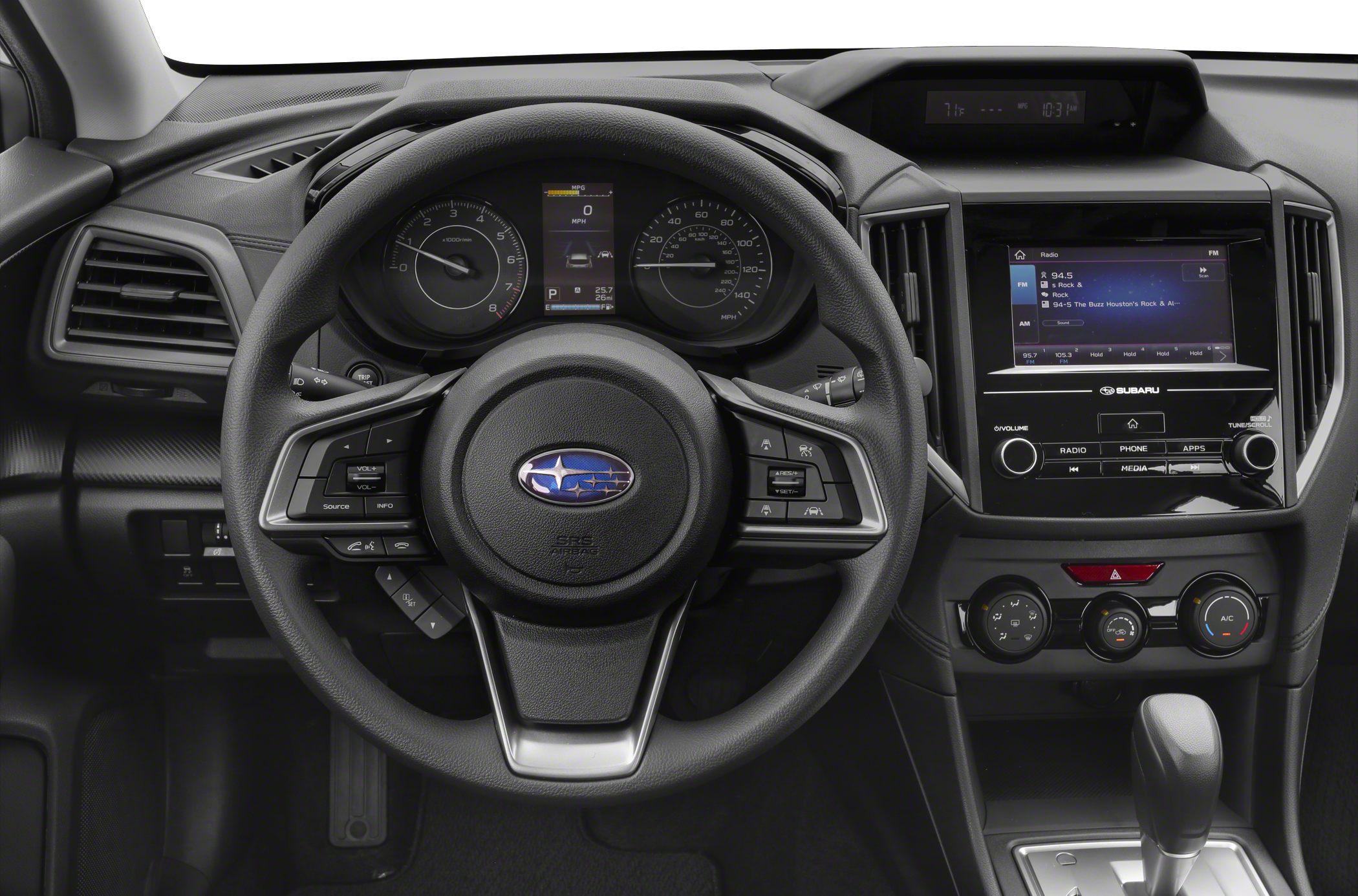 Steering wheel, instrument cluster, and infotainment system