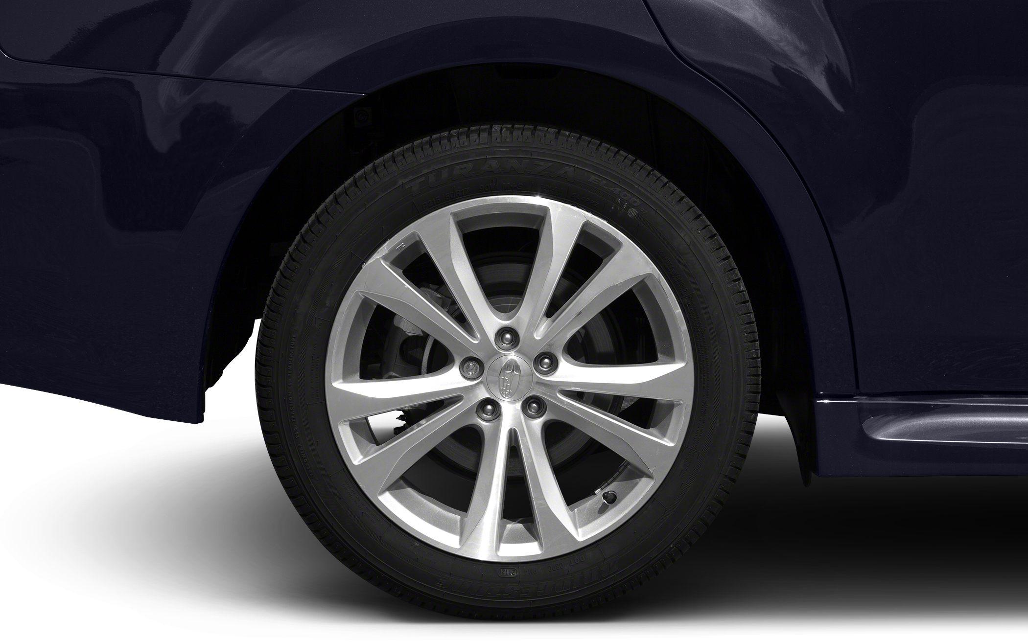 Alloy wheel and Bridgestone Turanza tire close-up