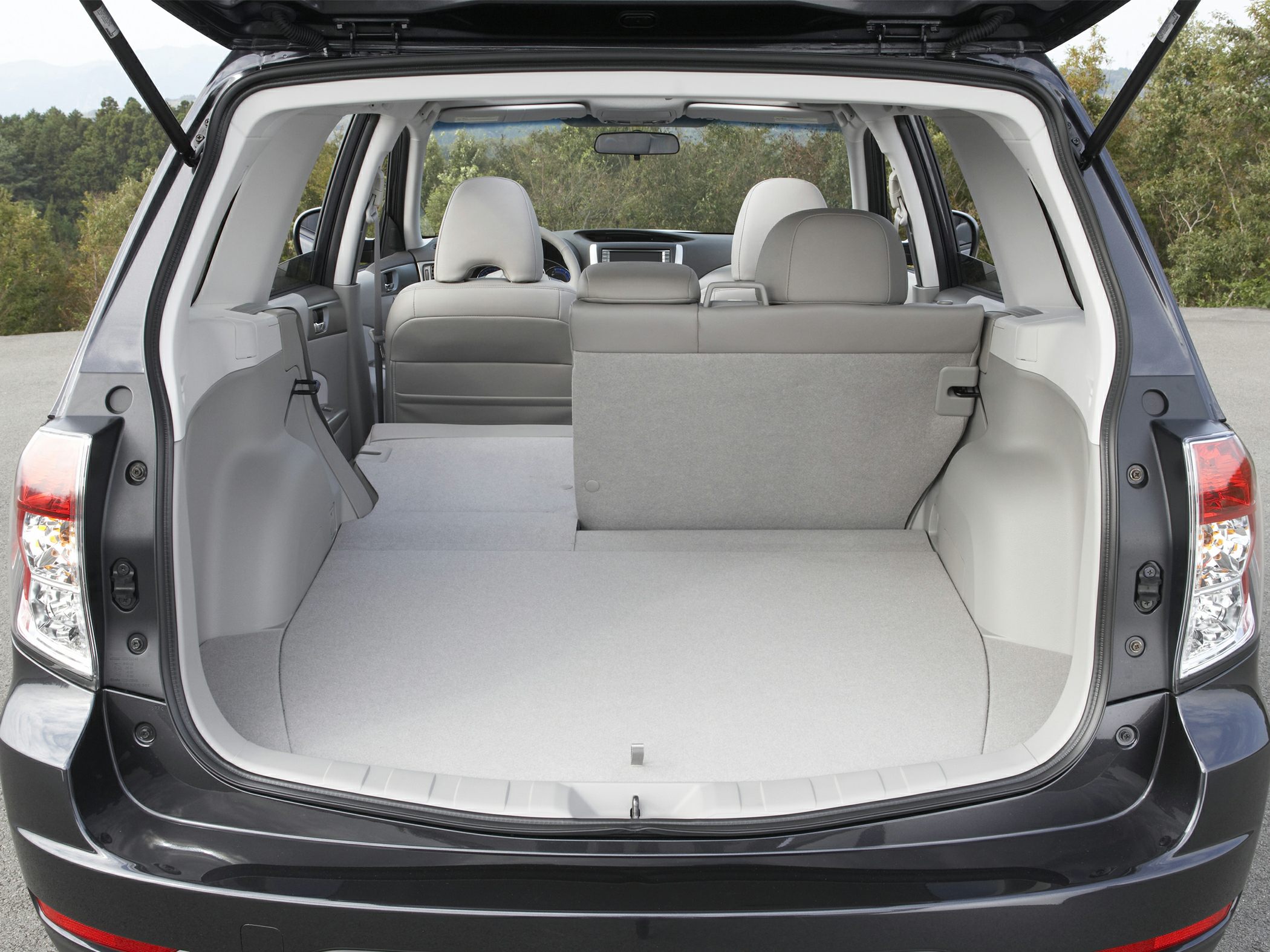 Spacious rear cargo area with split-folding rear seats