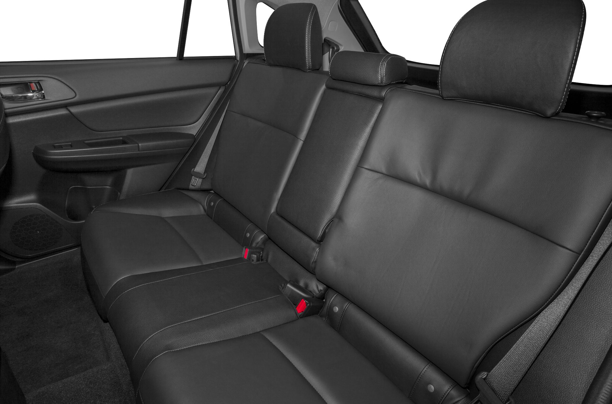 Black rear leather seats with headrests and seatbelts