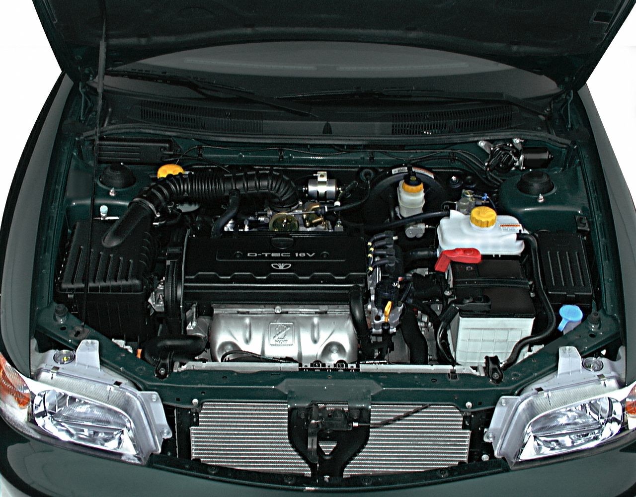 Engine bay with D-TEC 16V inline engine and key components under hood