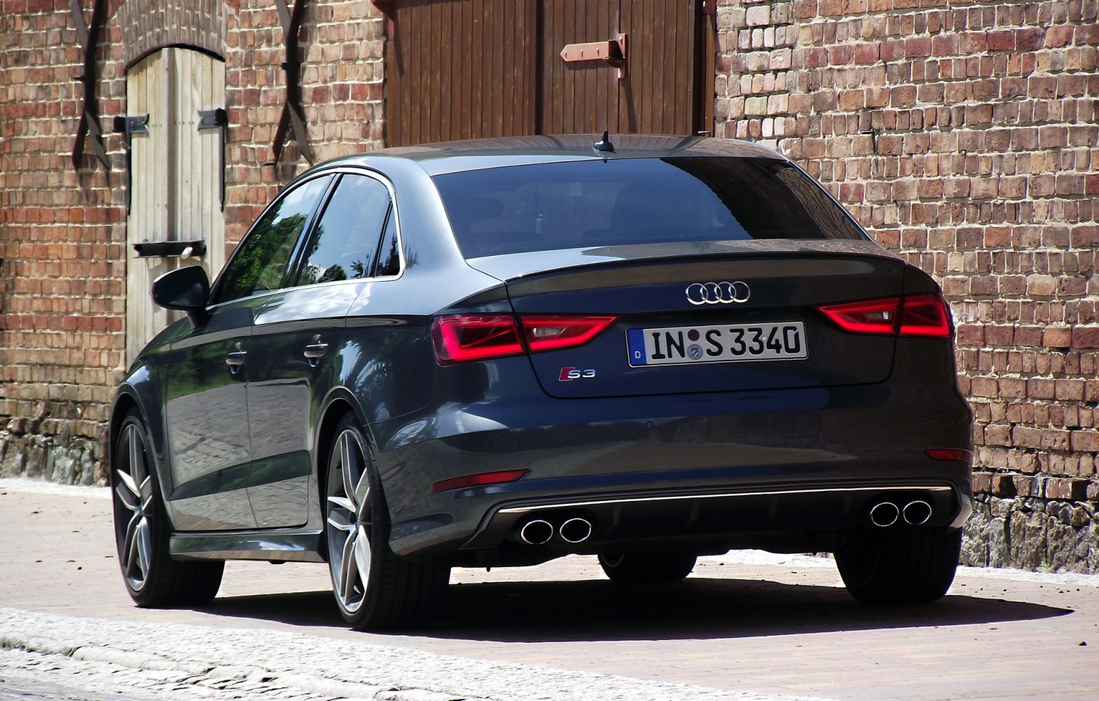 Rear view with quad exhaust and LED taillights