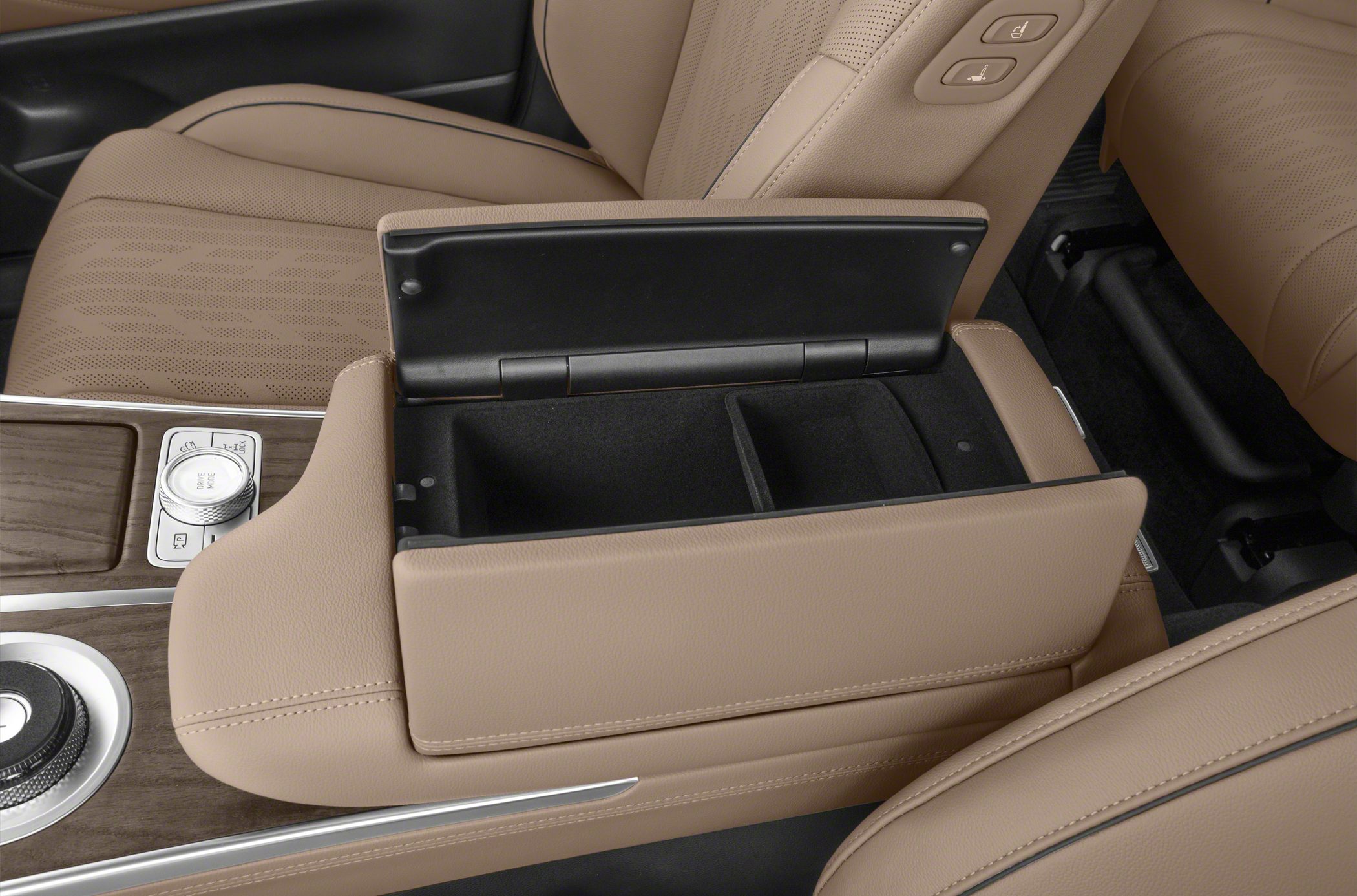 Beige leather interior with open center console storage