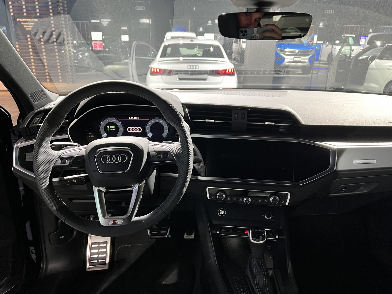 Modern digital dashboard and multifunction steering wheel