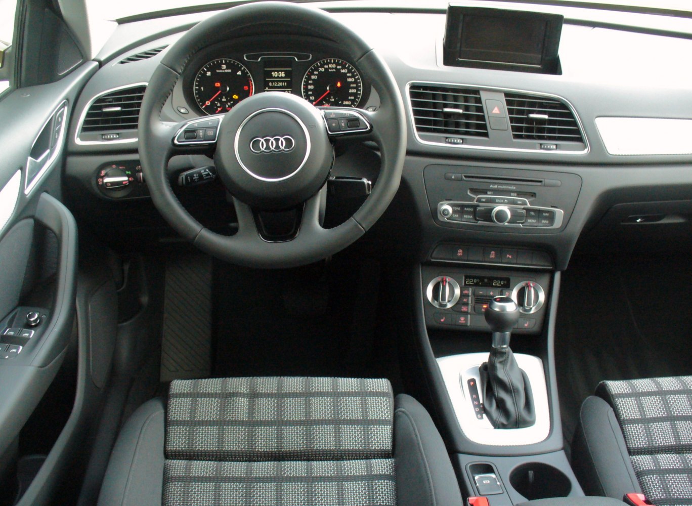 Audi steering wheel with dashboard and center console controls
