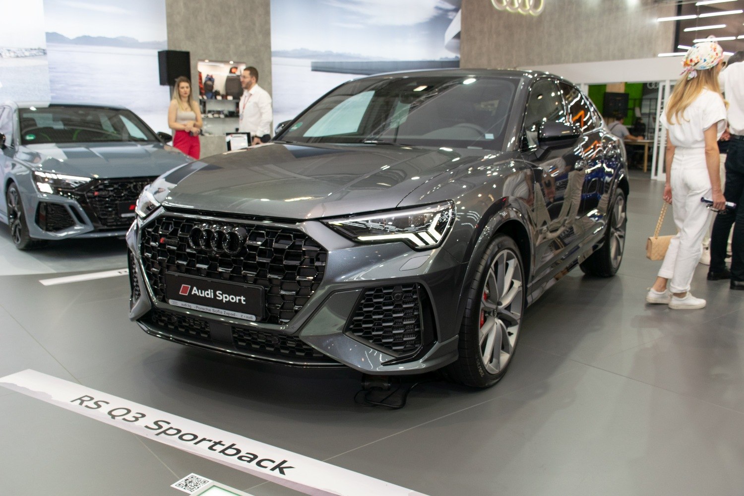 Aggressive front grille and LED headlights