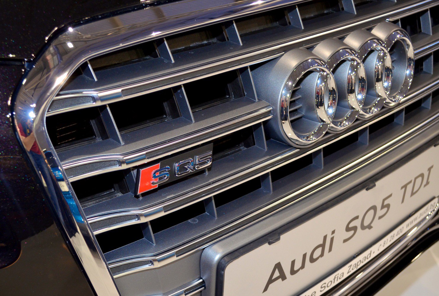 Front grille with Audi logo and SQ5 badge