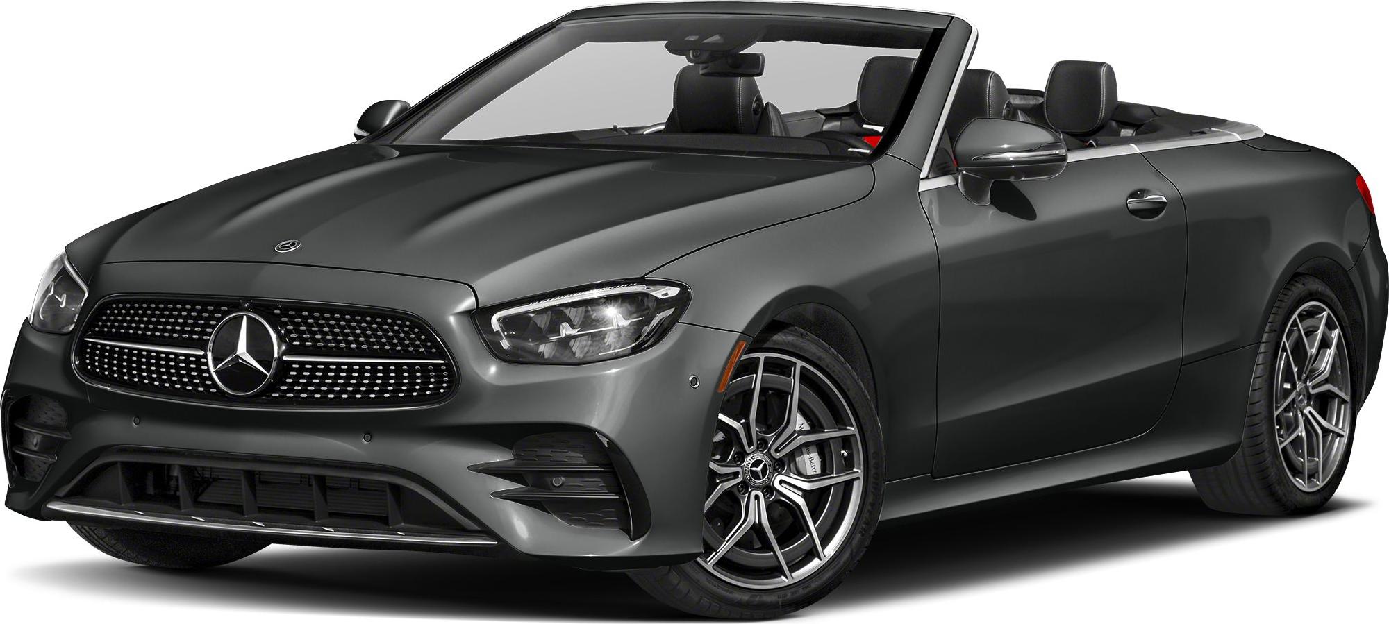 Front grille and alloy wheels of a modern convertible coupe