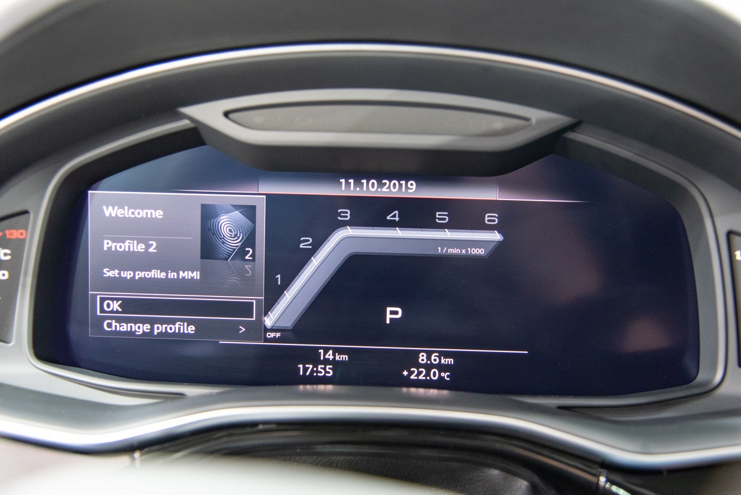 Virtual cockpit digital tachometer with driver profile setup