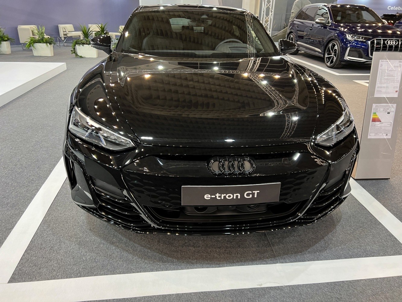 Front view with LED headlights and aerodynamic grille