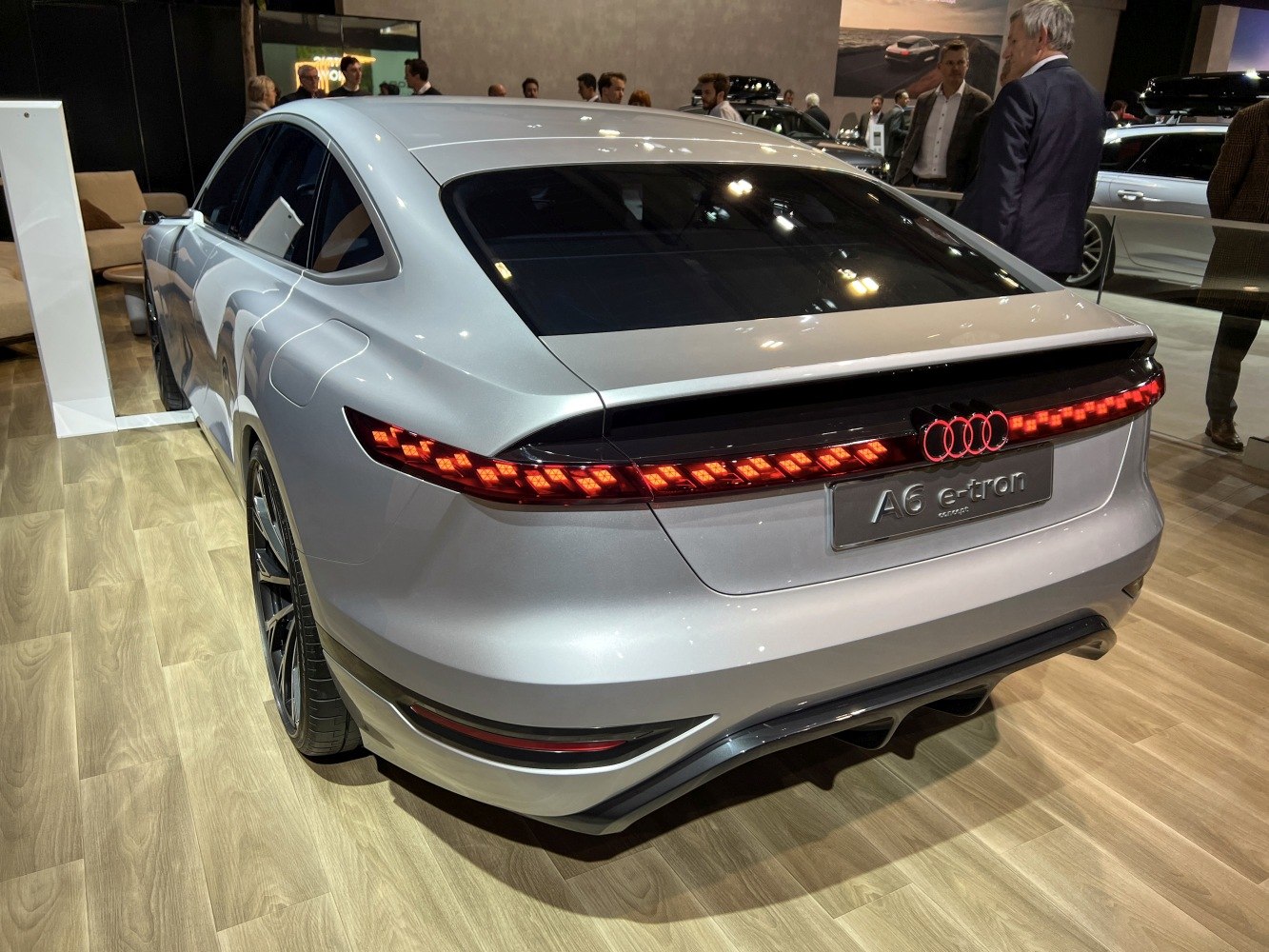 Sleek rear design with continuous LED light bar and aerodynamic spoiler