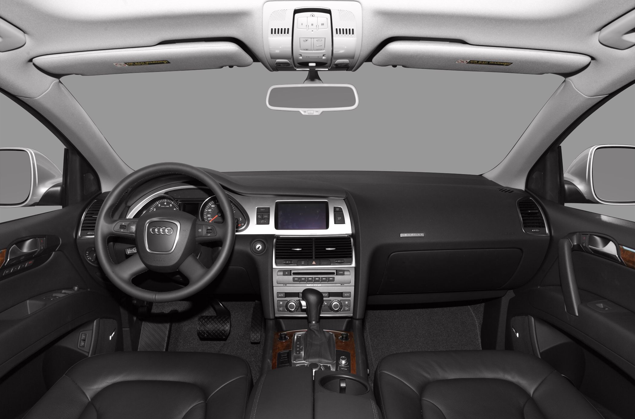 Leather steering wheel and advanced center console with automatic gear lever