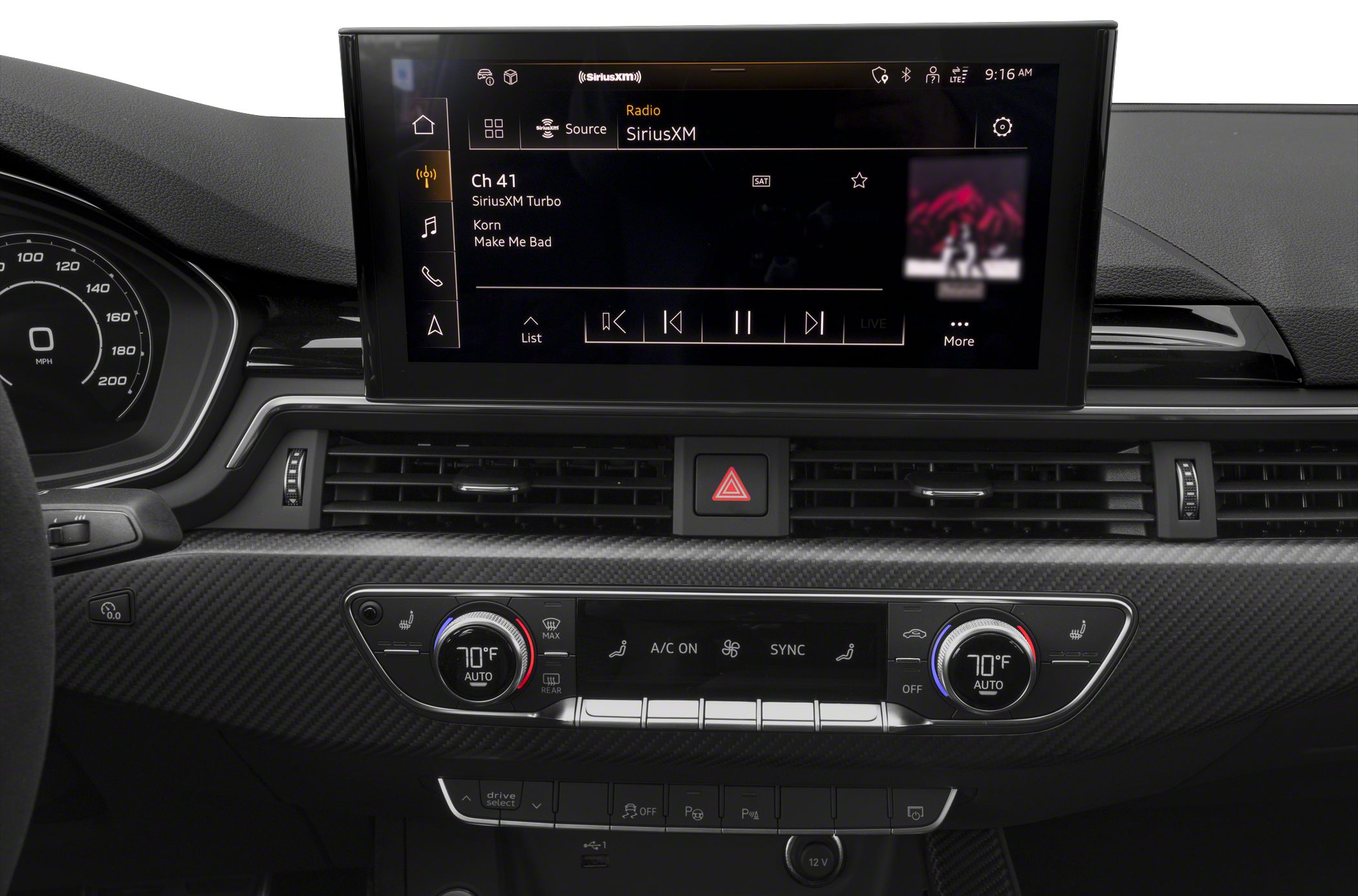 Audi RS 5 Sportback 2020 digital infotainment and dual-zone climate control panel