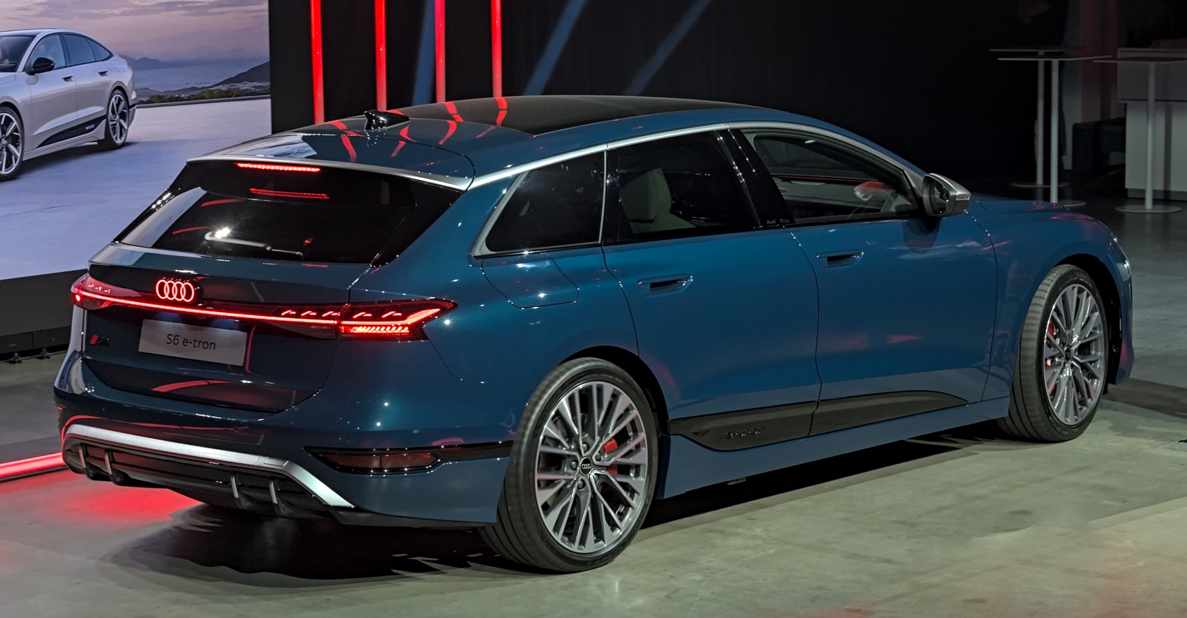 Electric wagon with rear LED light bar and large alloy wheels
