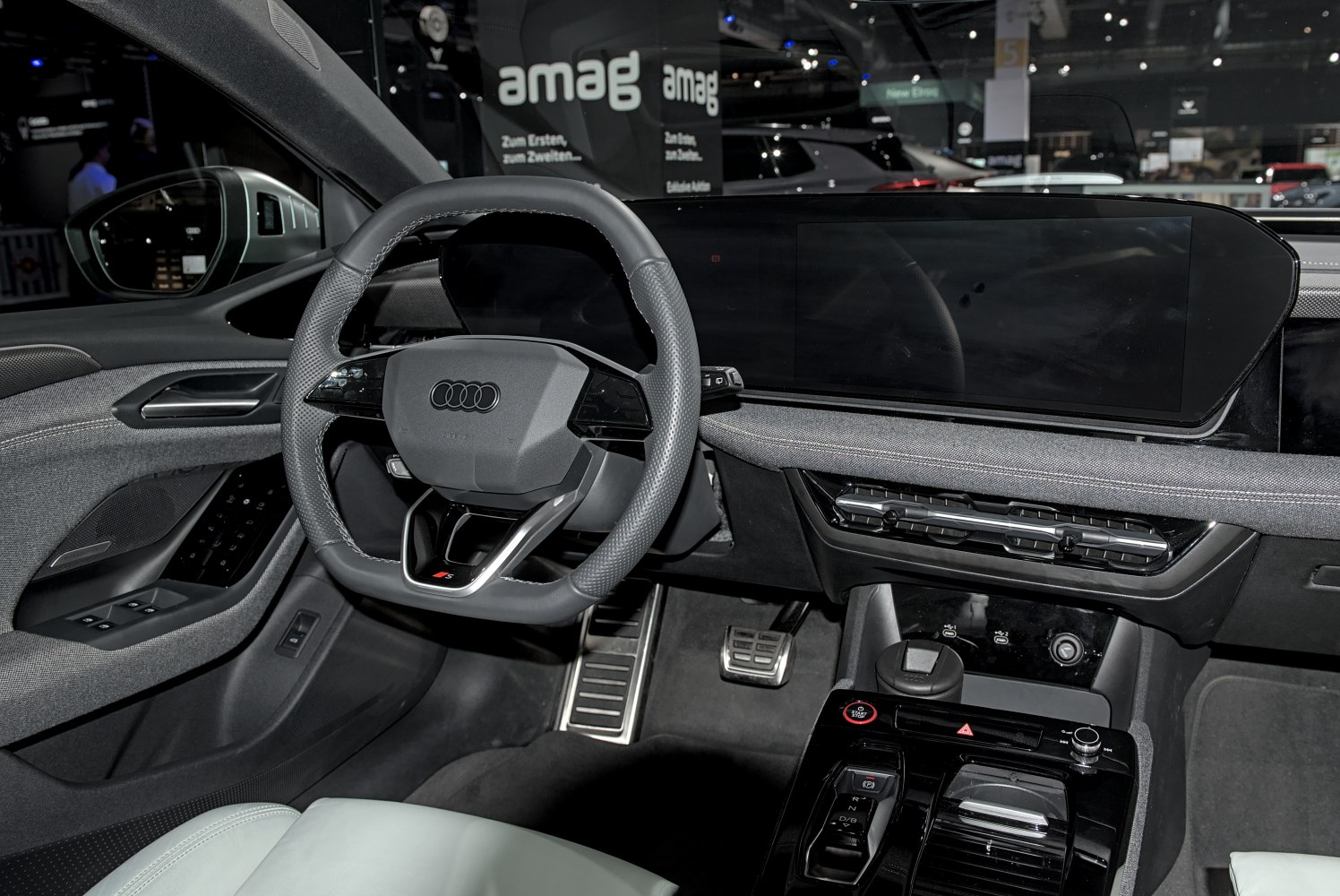 Digital cockpit and multifunction steering wheel in electric vehicle interior