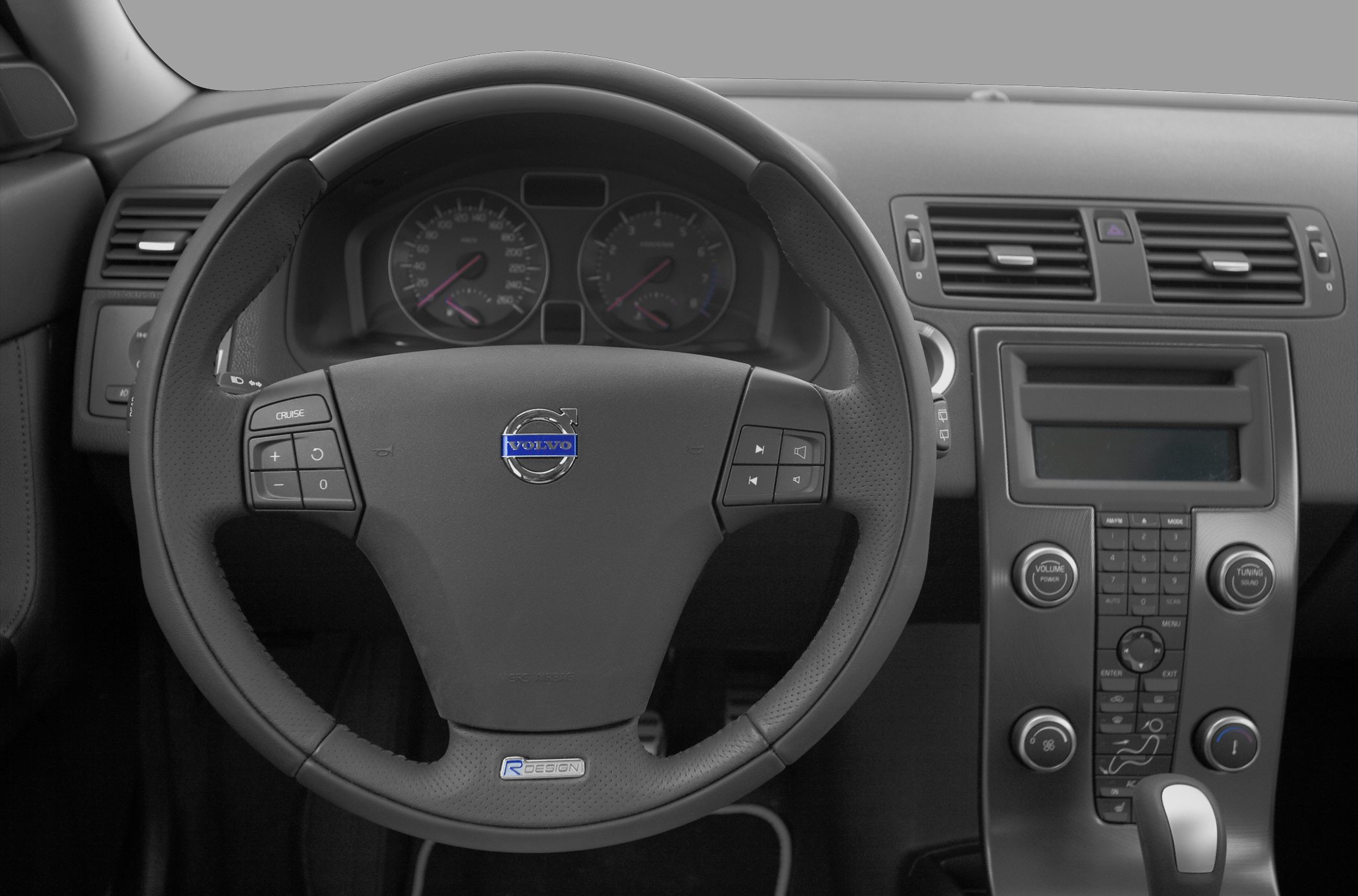 R-Design steering wheel and central dashboard controls