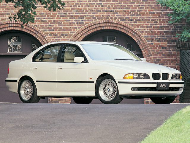 3/4 front-right view