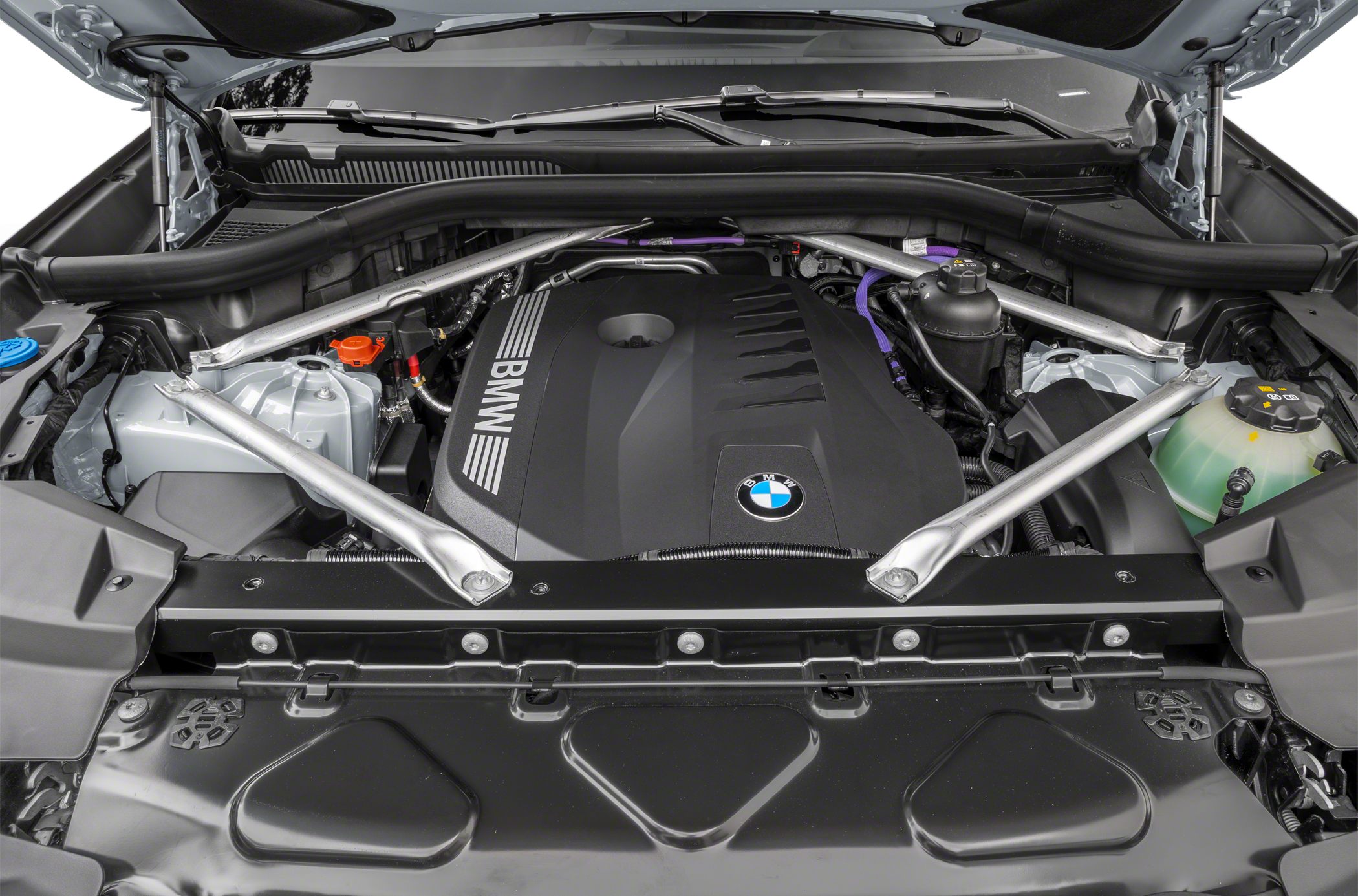 Engine bay with BMW engine cover and structural strut bars