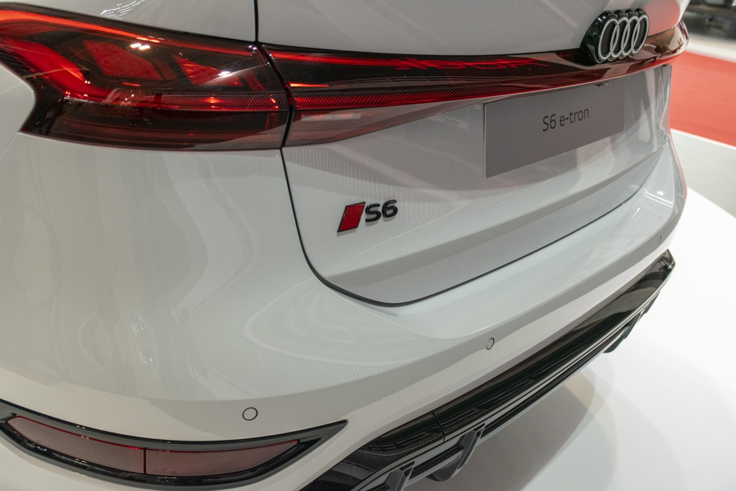 Rear taillight and S6 badge on white sportback