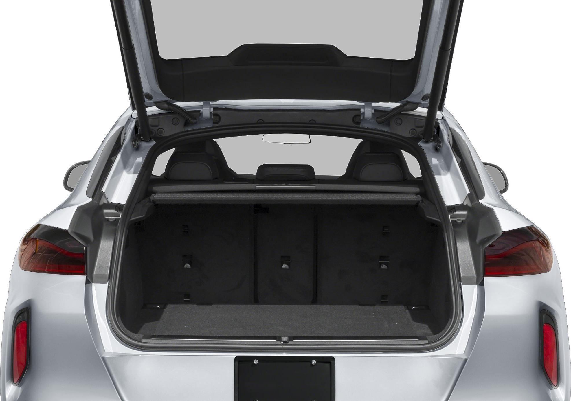 Open trunk space with foldable rear seats in SUV